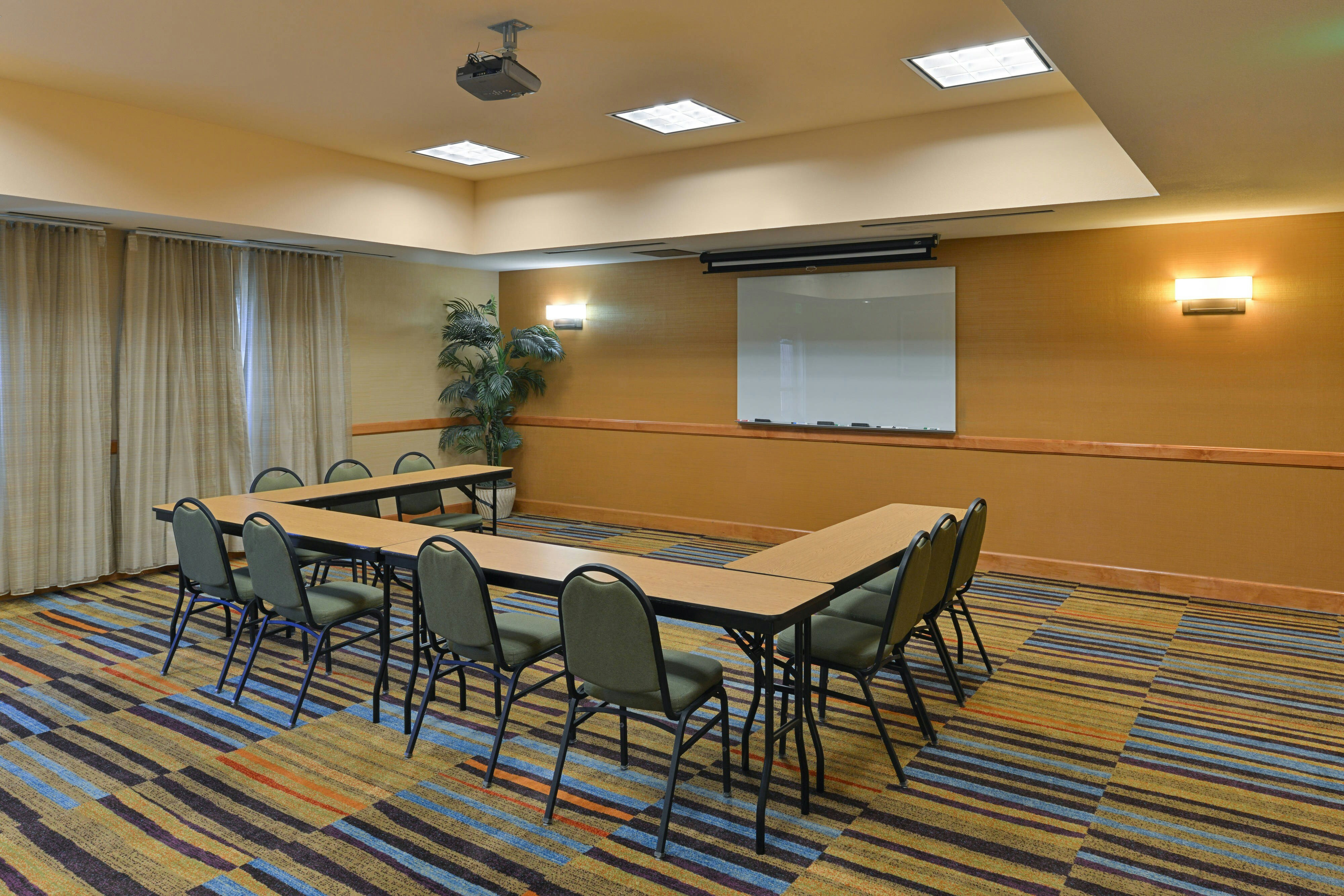 Fairfield by Marriott Inn & Suites Sacramento Elk Grove