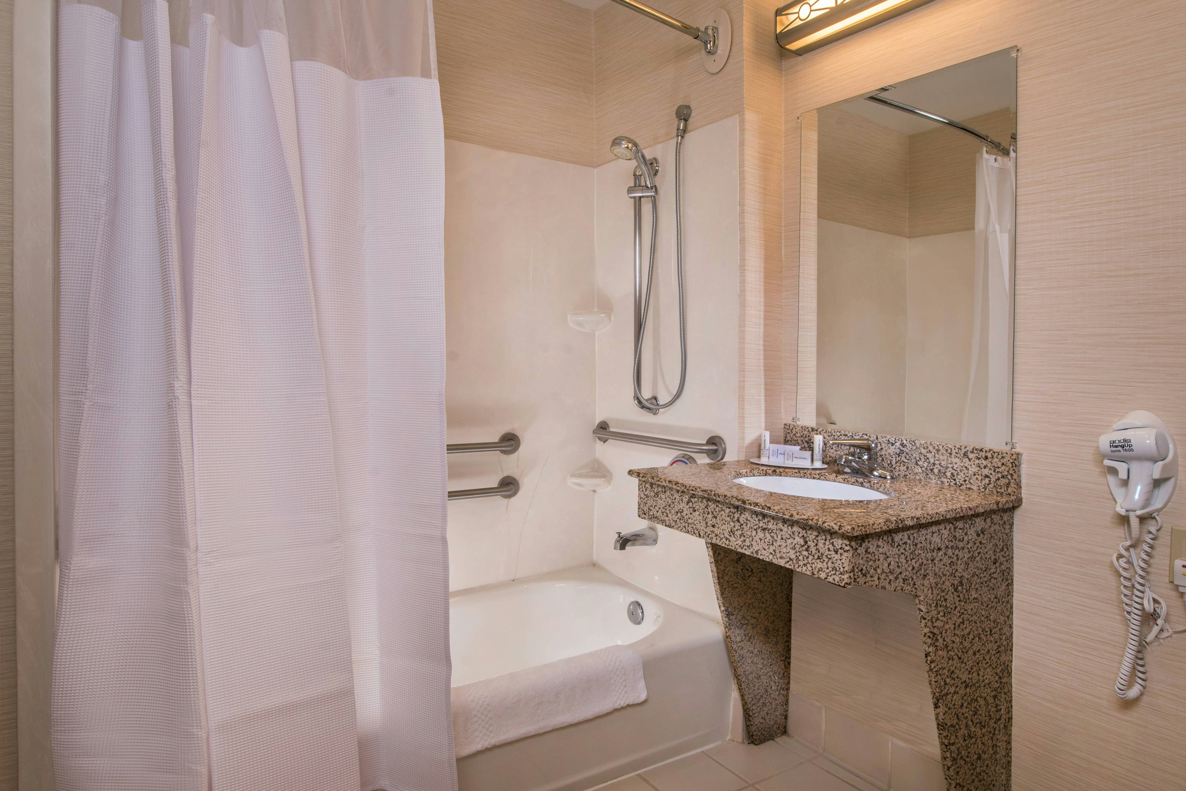Fairfield by Marriott Inn & Suites Dulles Airport Chantilly