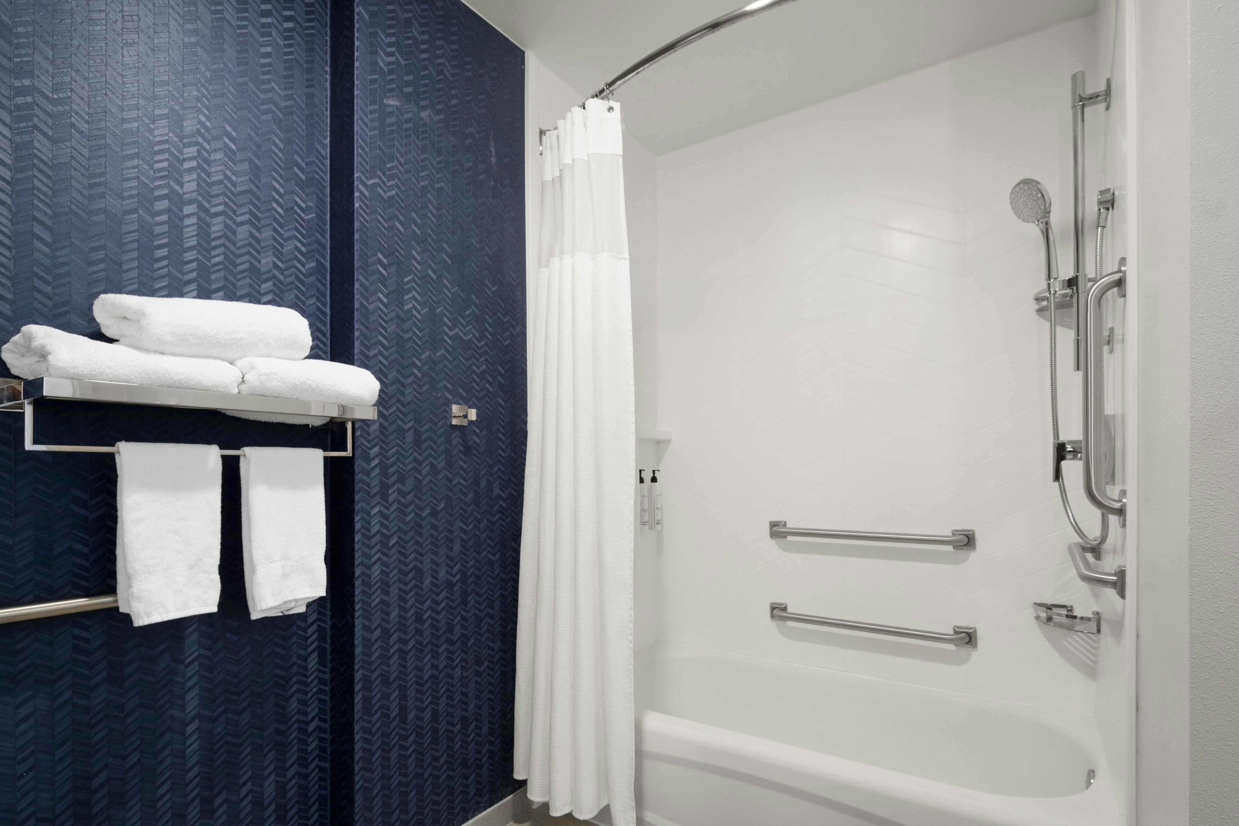 Fairfield by Marriott Inn & Suites Newark Liberty International Airport