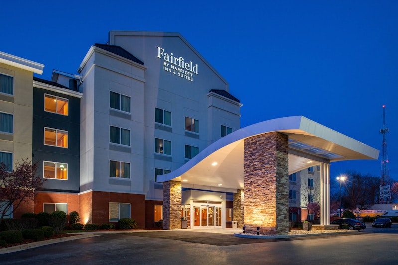 Fairfield by Marriott Inn & Suites Greensboro Wendover