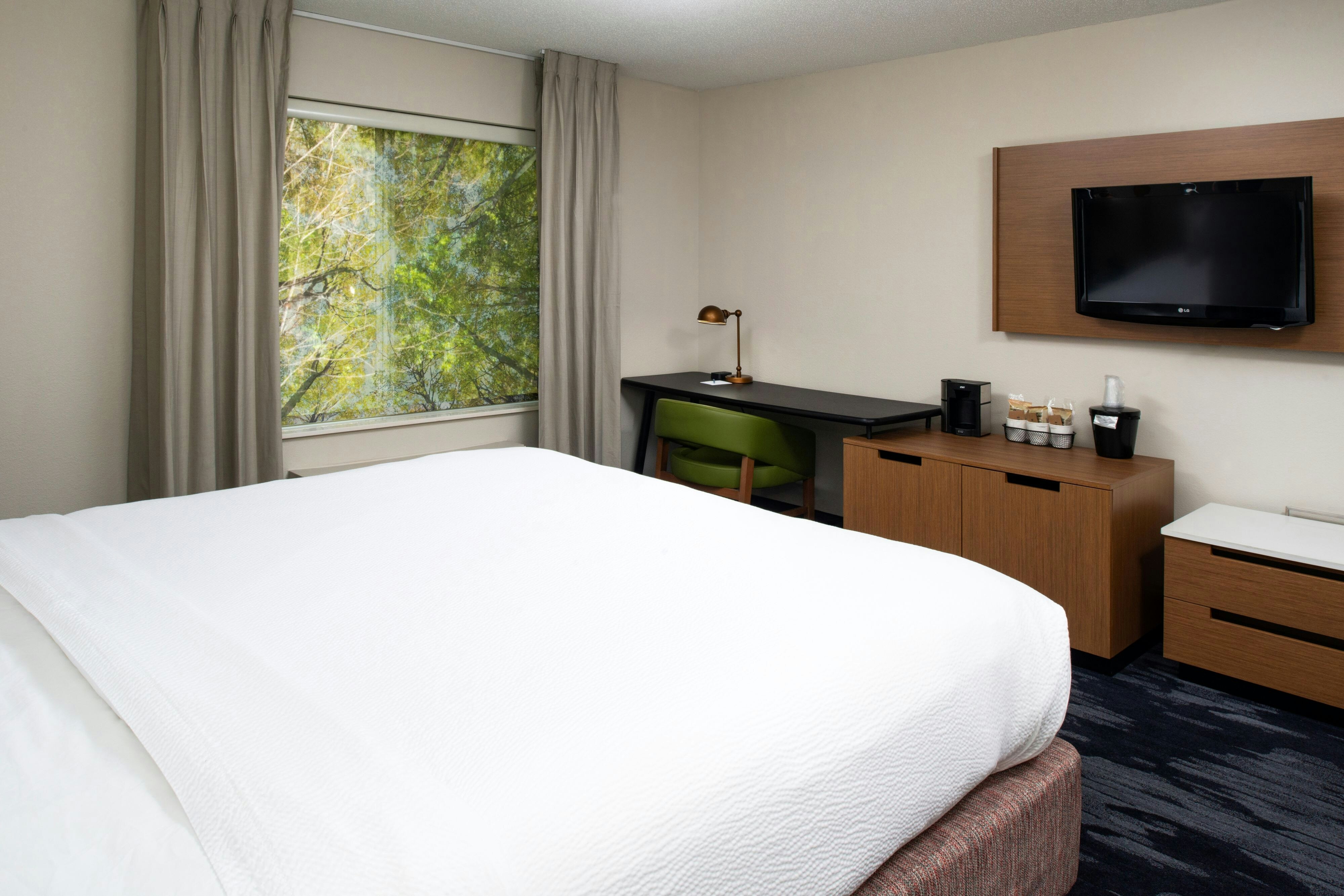 Fairfield by Marriott Inn & Suites Greensboro Wendover