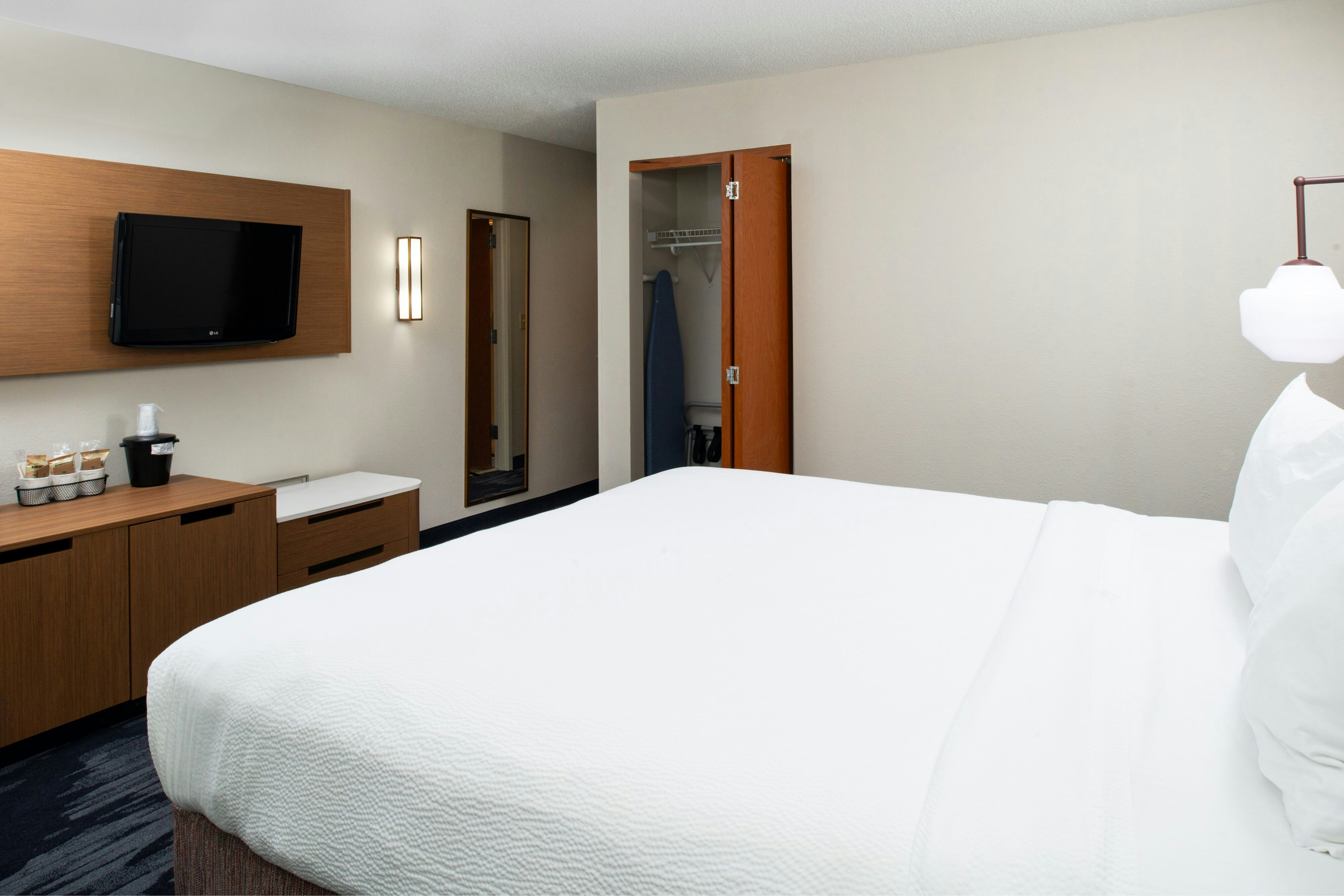 Fairfield by Marriott Inn & Suites Greensboro Wendover