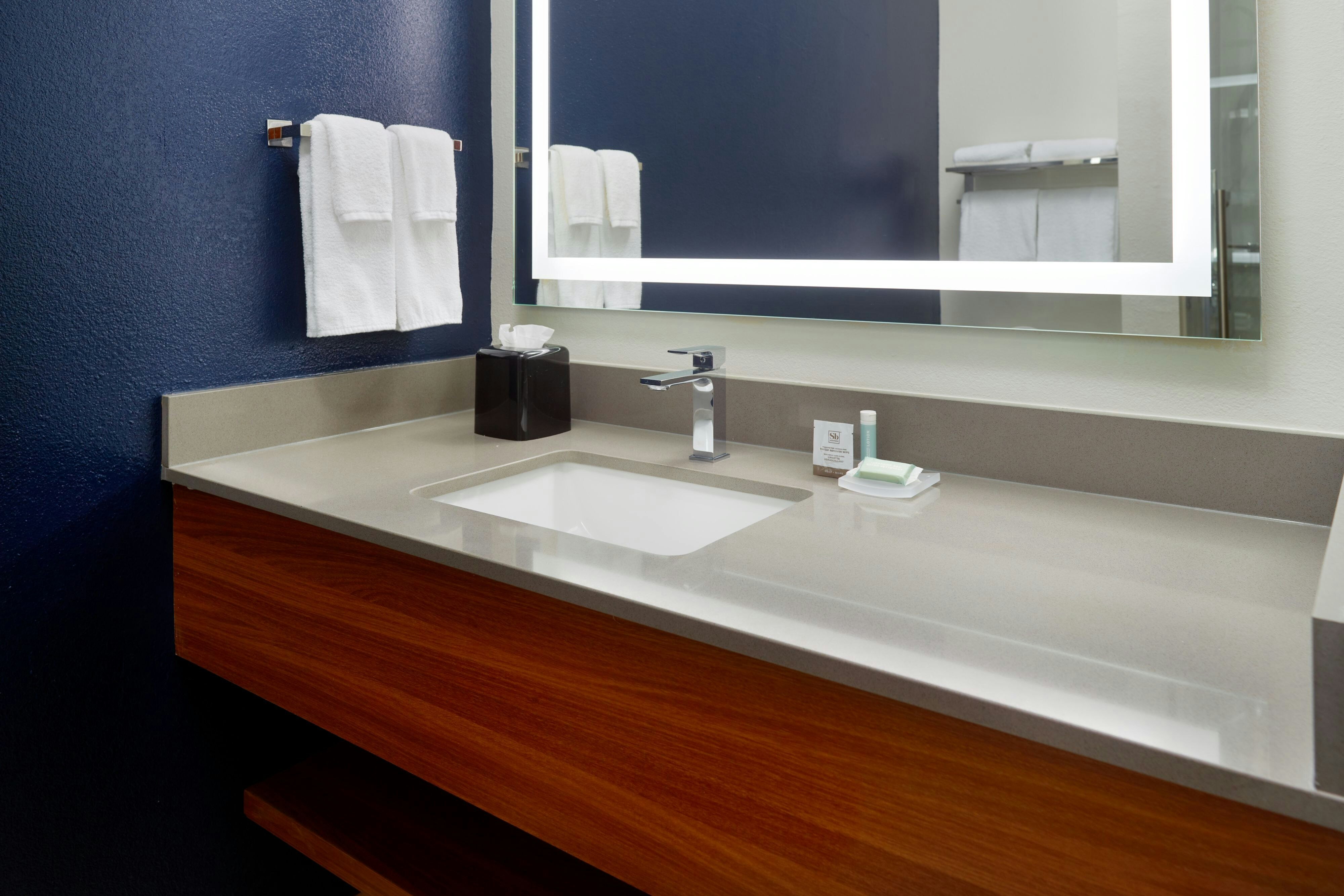 Fairfield by Marriott Inn & Suites Charleston North/University Area