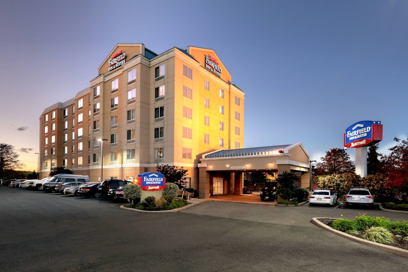 Fairfield by Marriott Inn & Suites Woodbridge