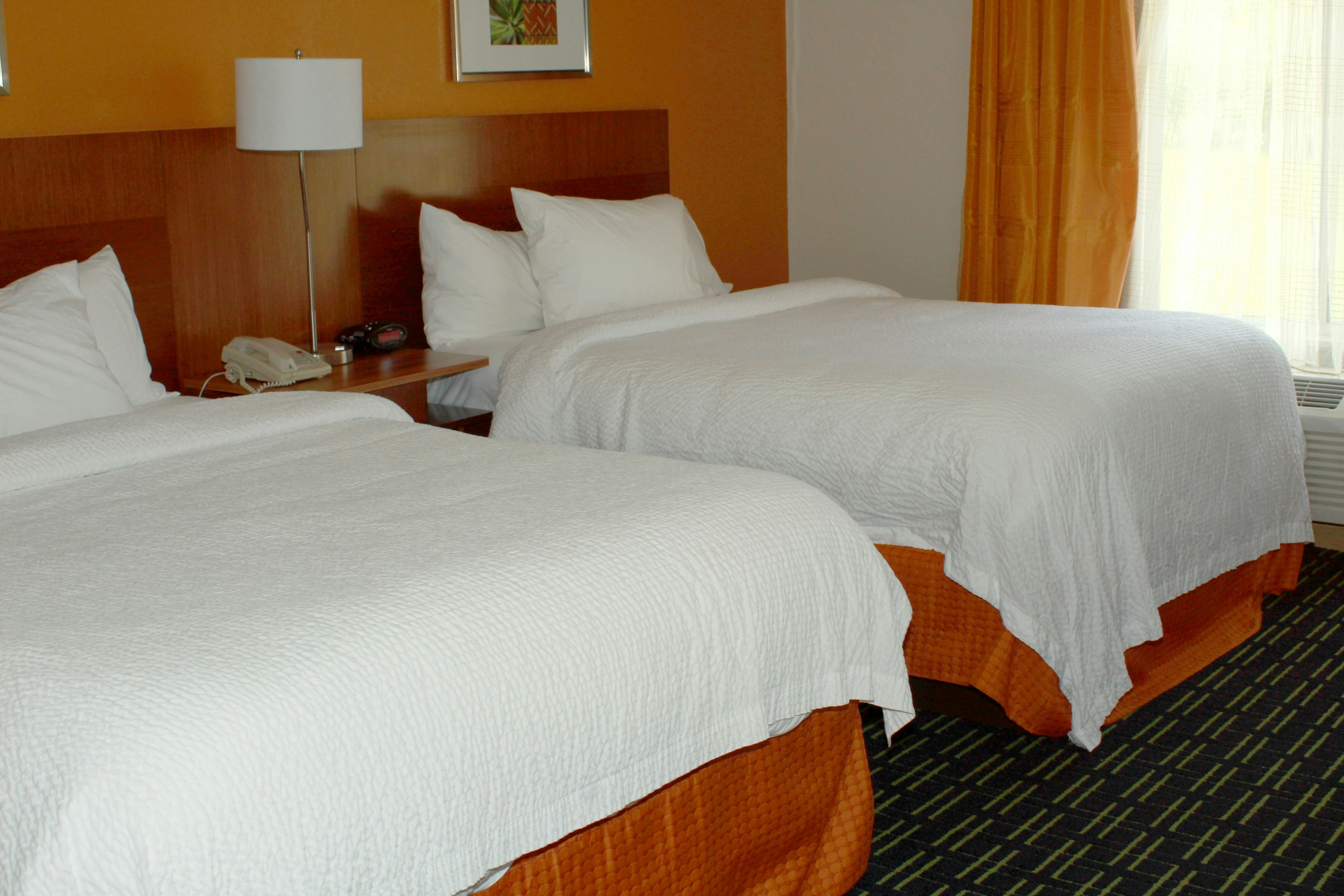 Fairfield by Marriott Inn & Suites Fairmont