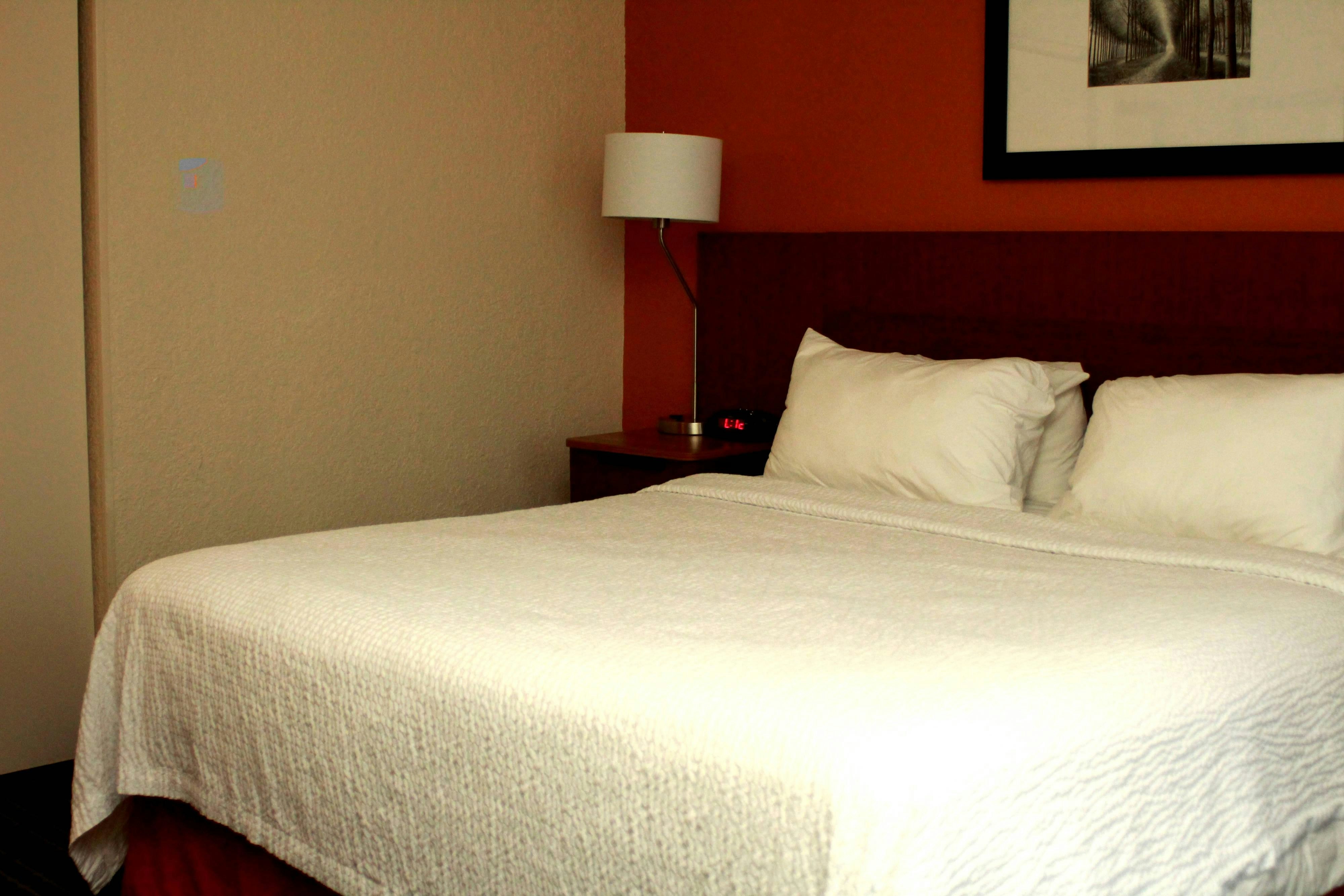 Fairfield by Marriott Inn & Suites Fairmont