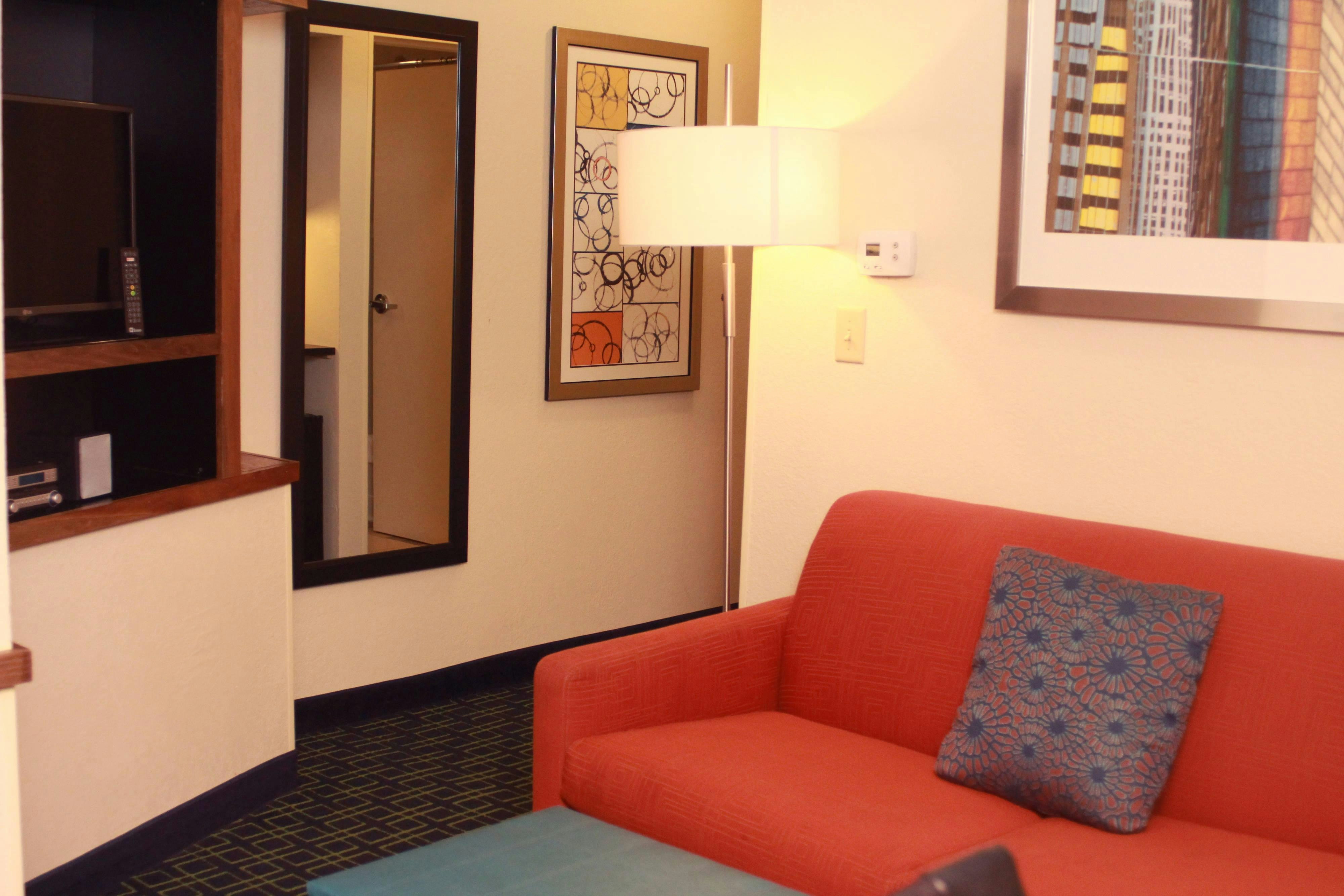 Fairfield by Marriott Inn & Suites Fairmont