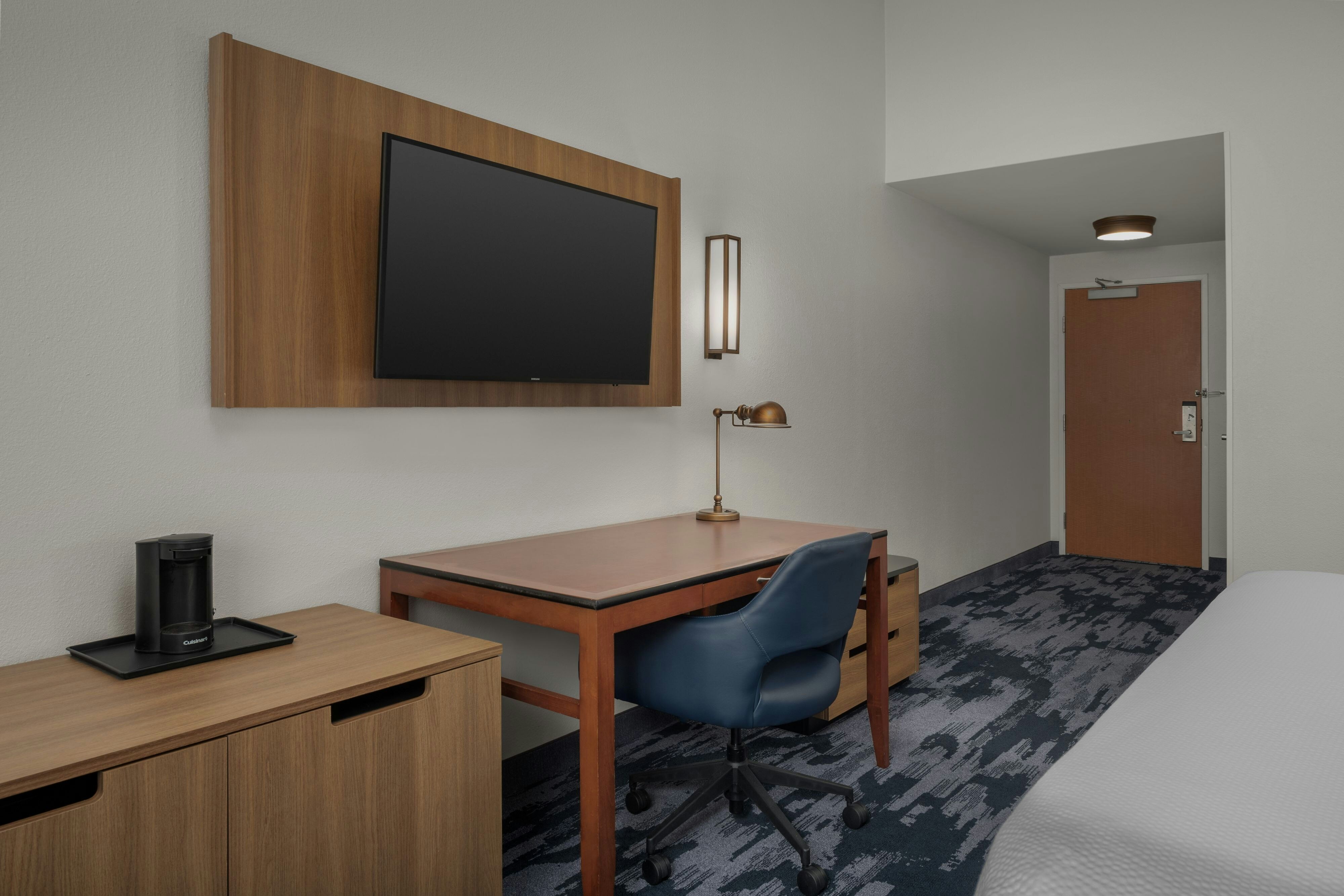 Fairfield by Marriott Inn & Suites Roanoke Hollins/I-81
