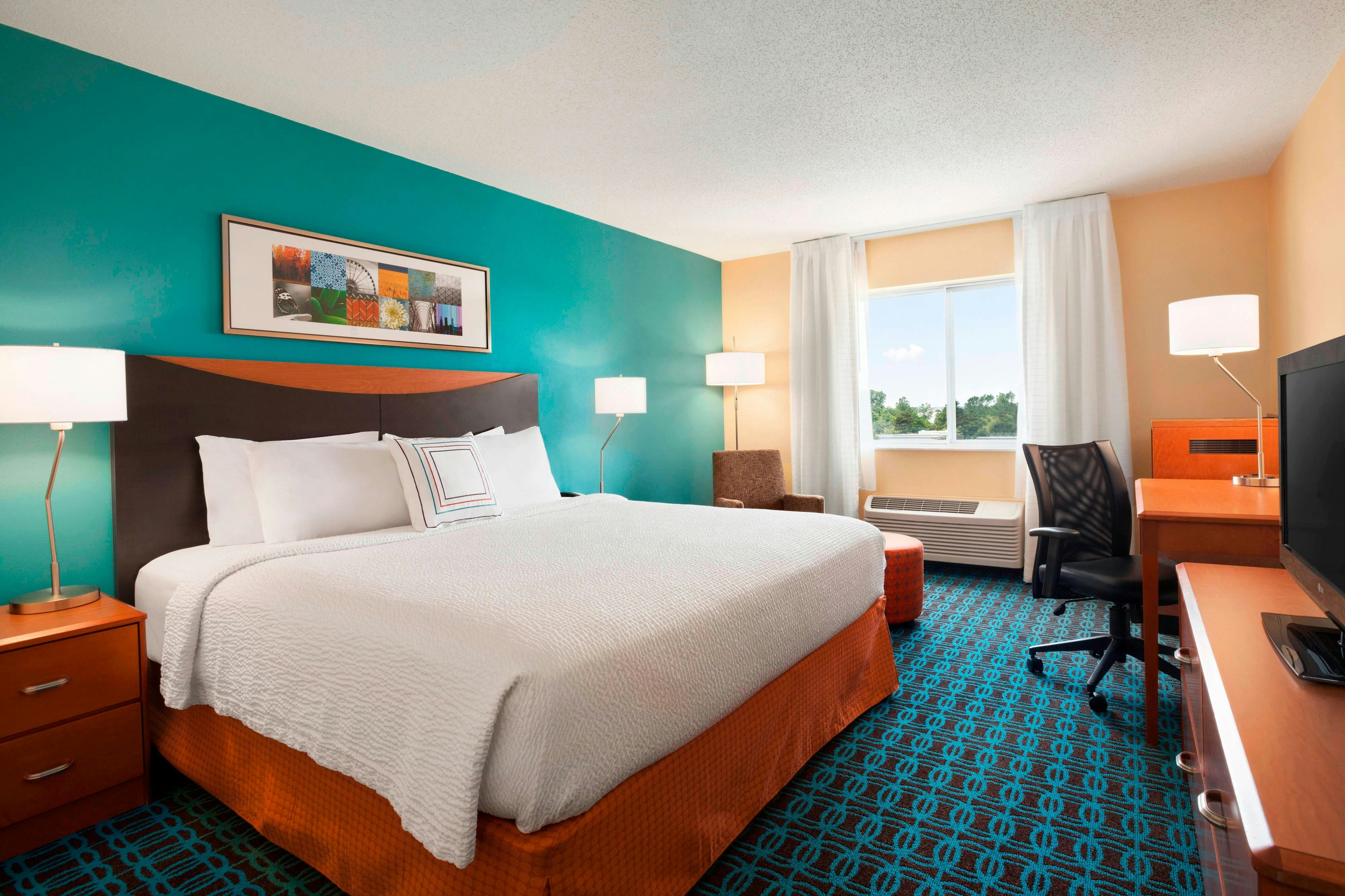 Fairfield by Marriott Inn & Suites Lansing West
