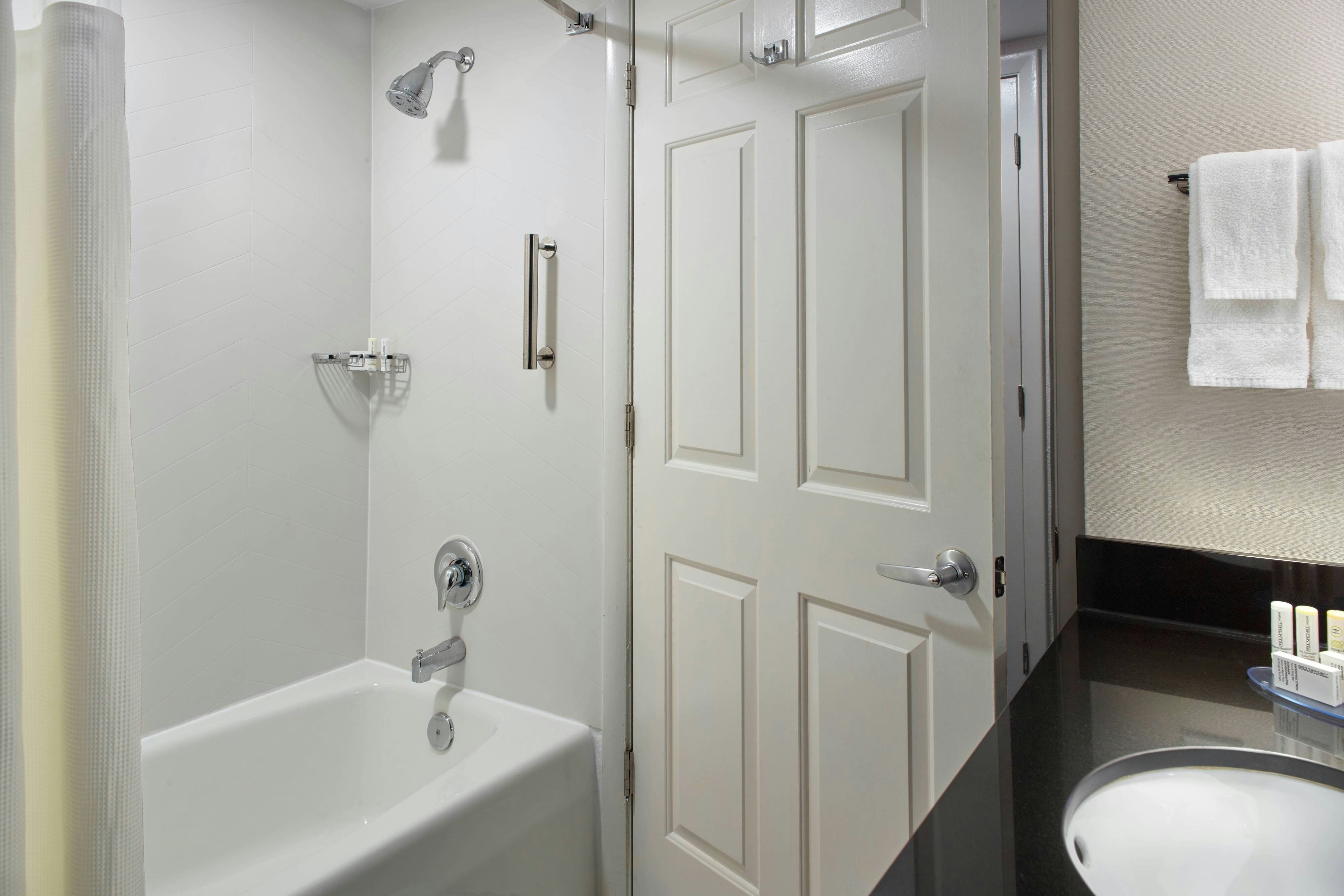 Fairfield by Marriott Inn & Suites Asheville Outlets