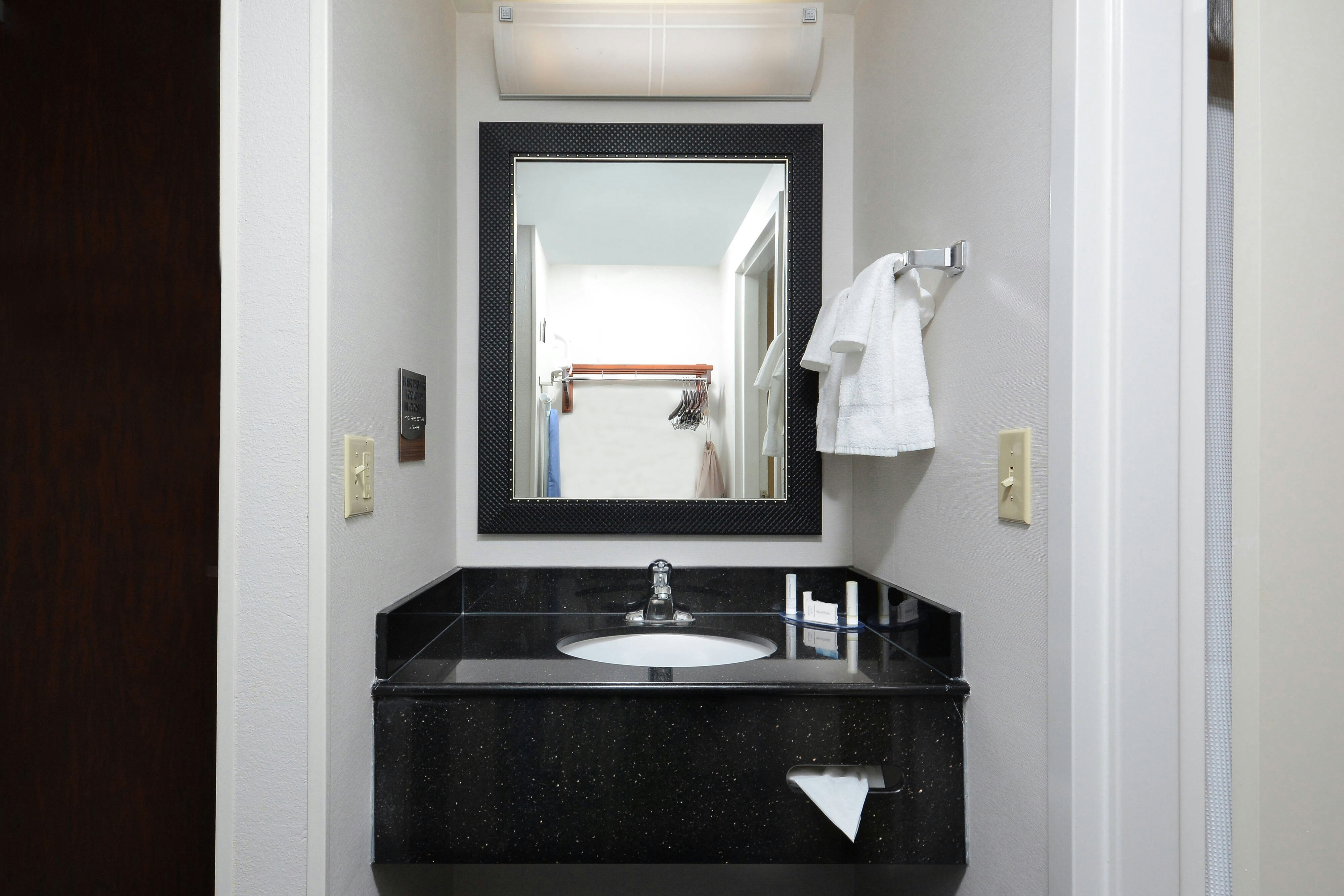 Fairfield by Marriott Inn & Suites Charlottesville North