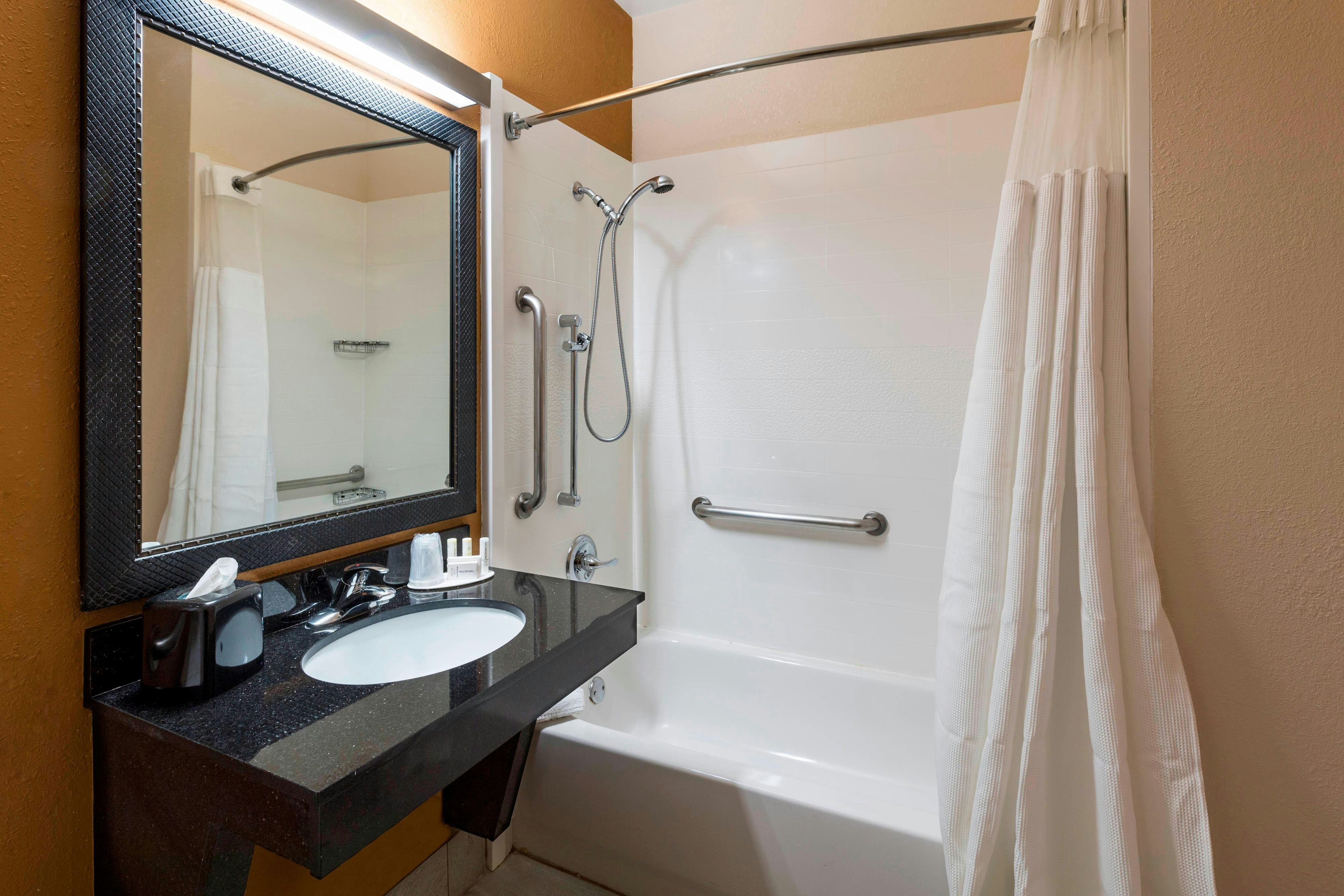 Fairfield by Marriott Inn & Suites St. Petersburg Clearwater