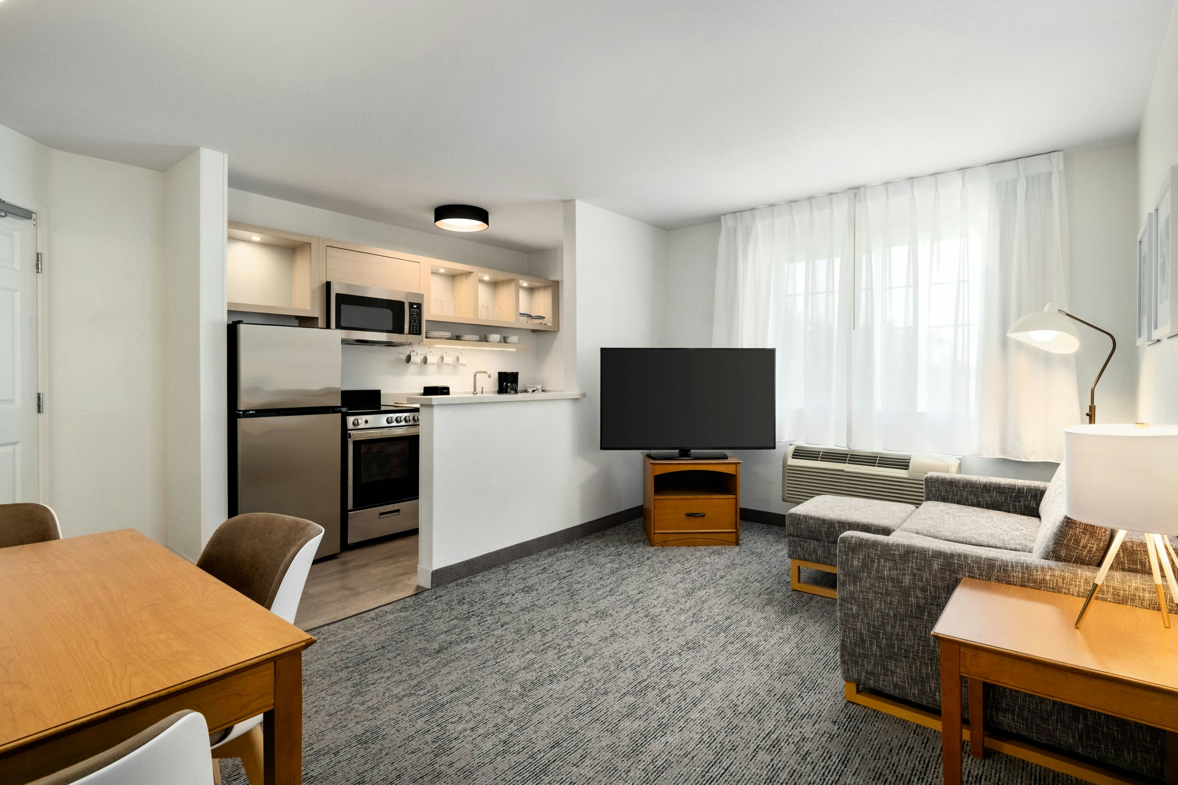 TownePlace Suites by Marriott Anaheim Maingate Near Angel Stadium