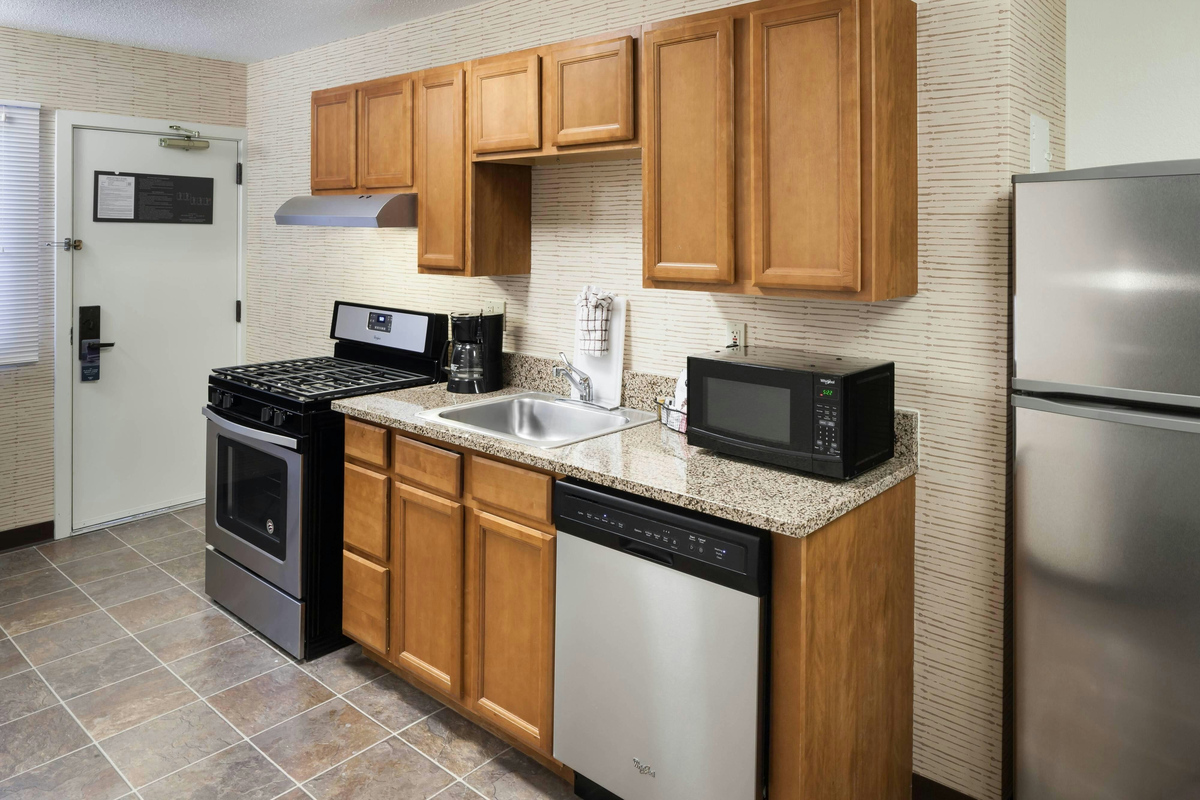 Residence Inn by Marriott Kansas City Country Club Plaza