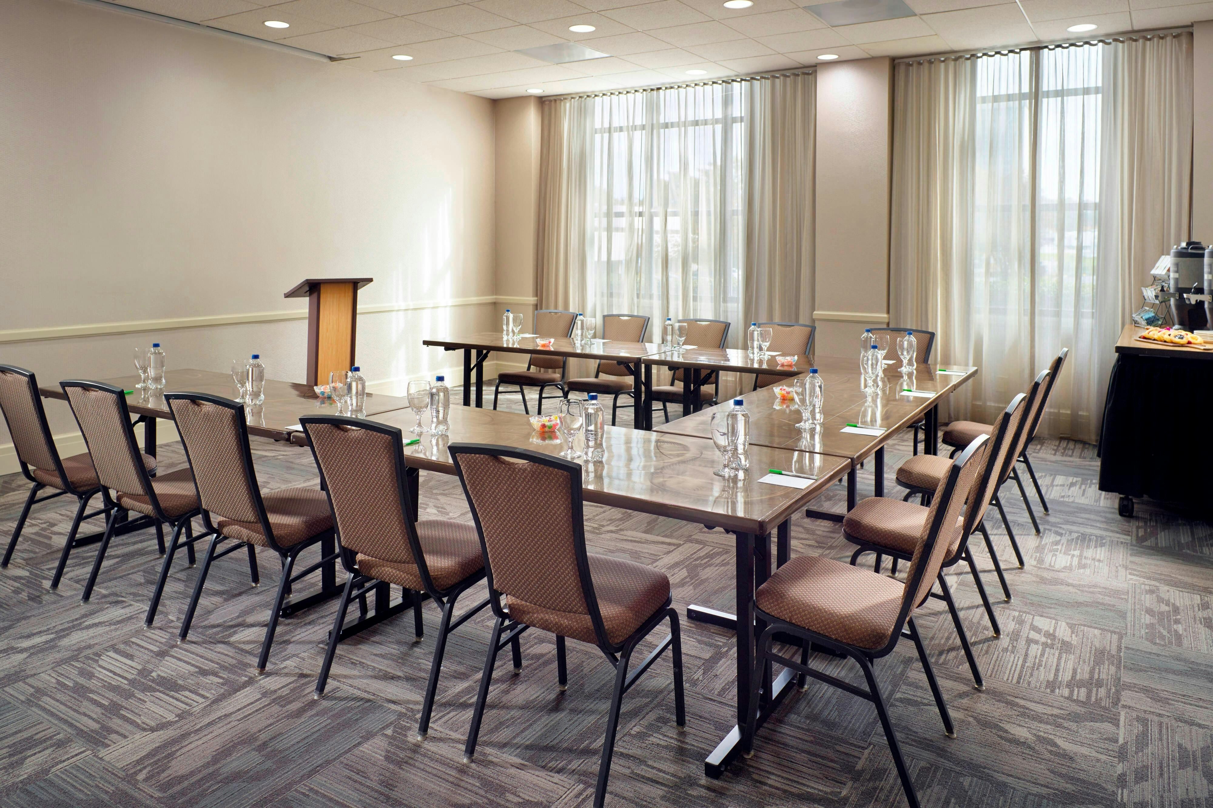 Courtyard by Marriott Atlanta Decatur Downtown/Emory