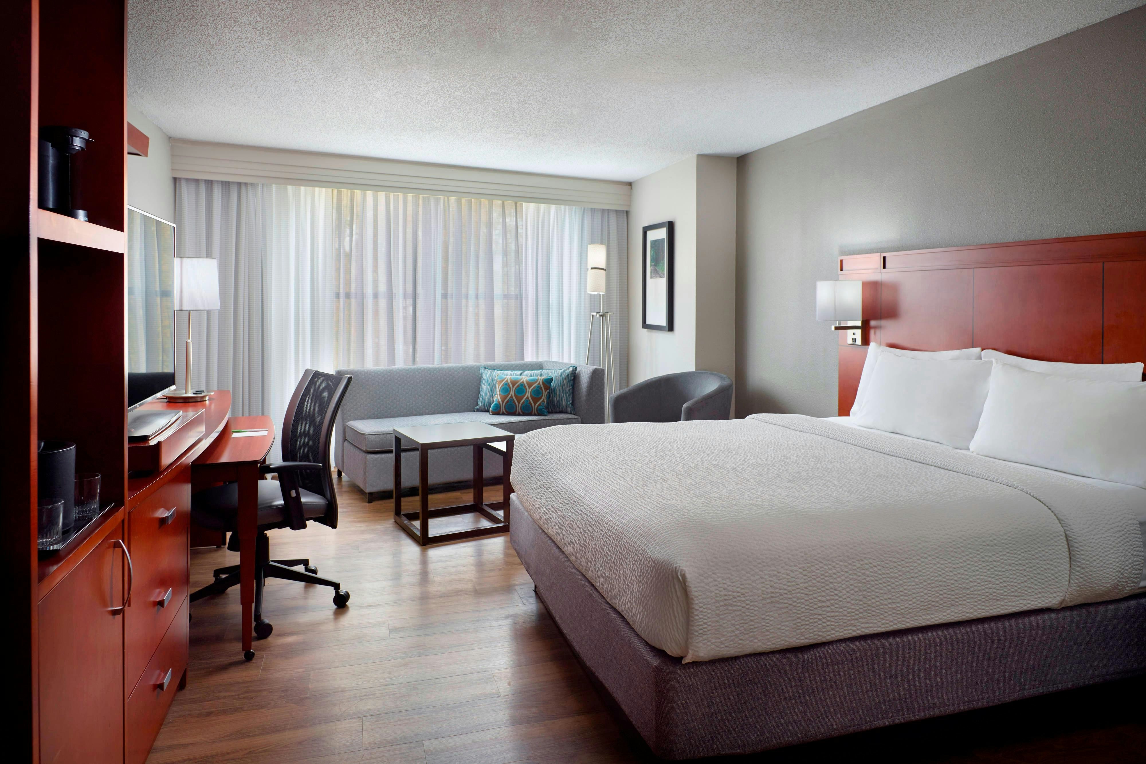 Courtyard by Marriott Atlanta Decatur Downtown/Emory