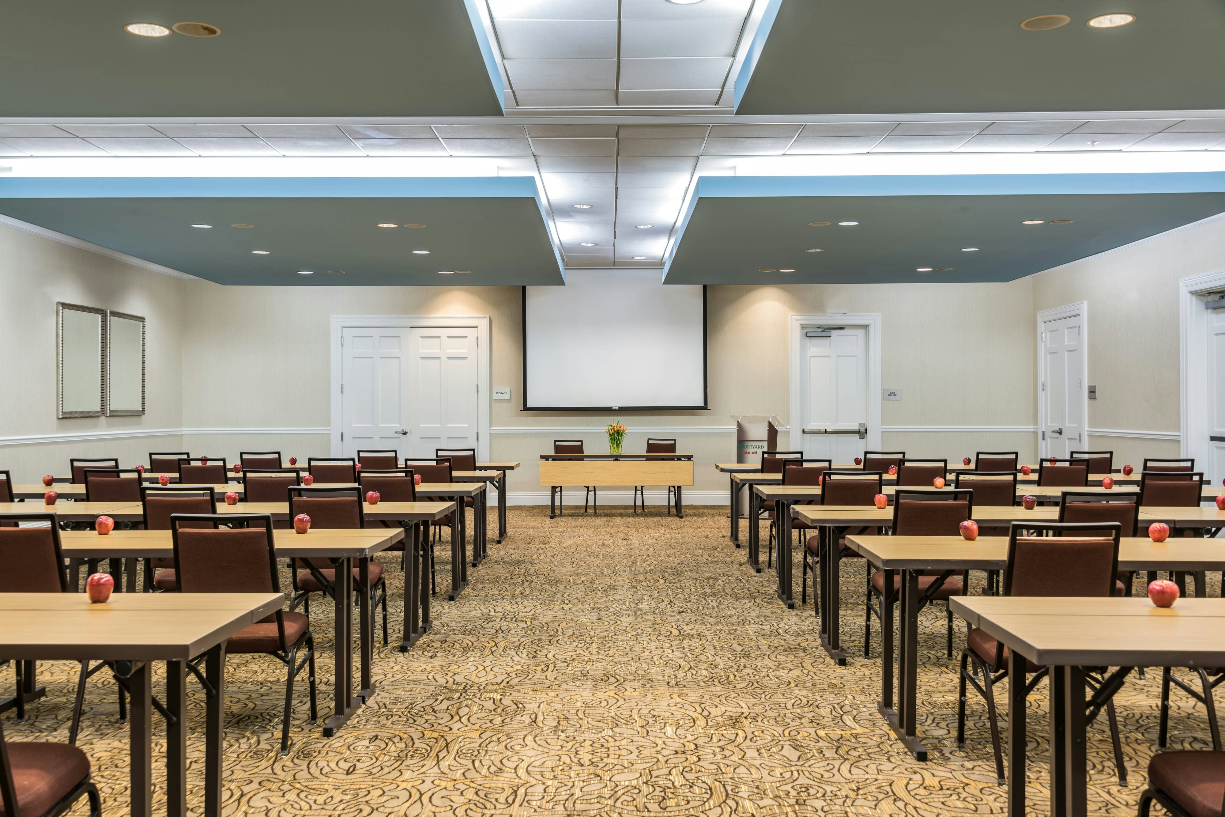 Courtyard by Marriott Charleston Historic District