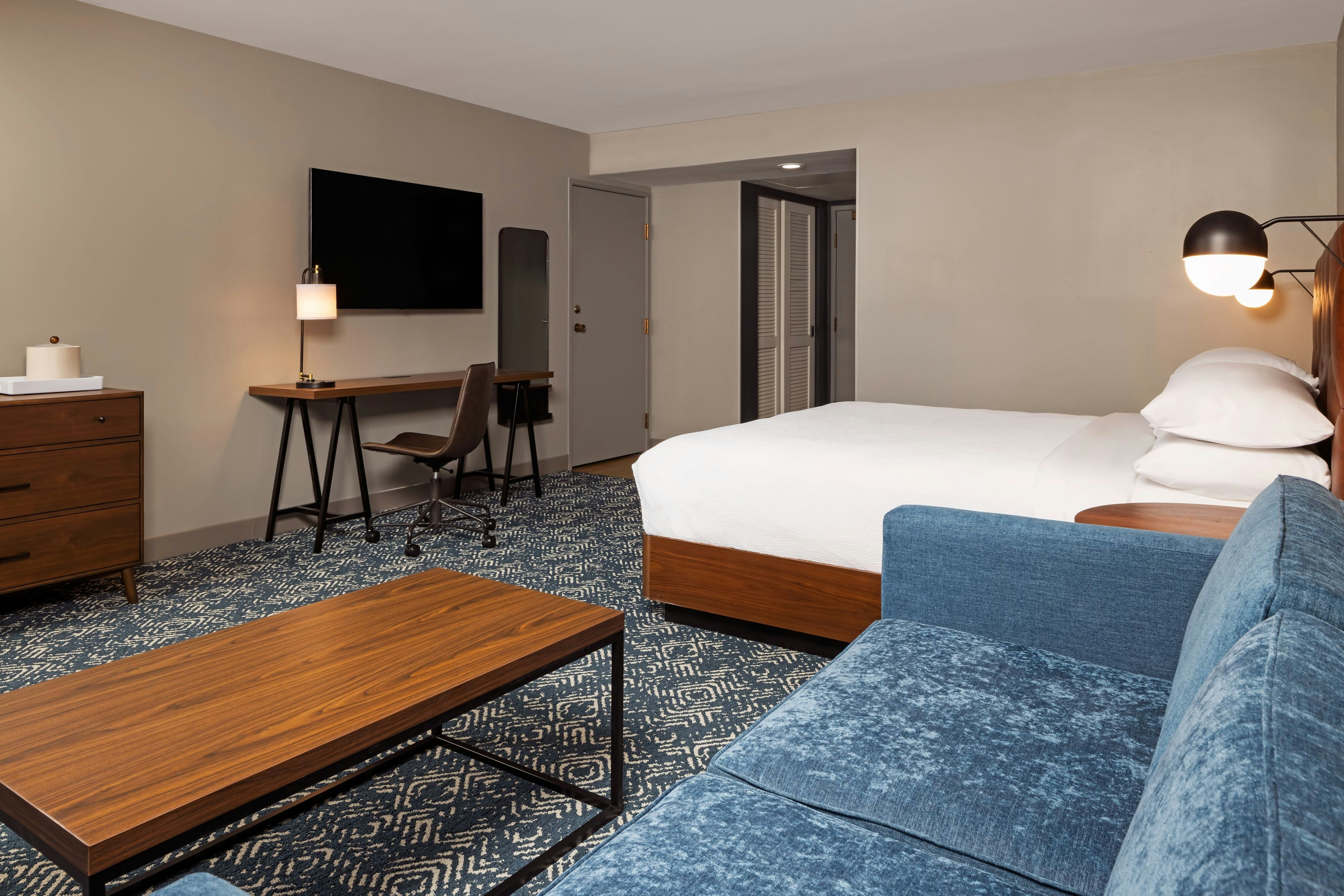 Four Points by Sheraton Bakersfield