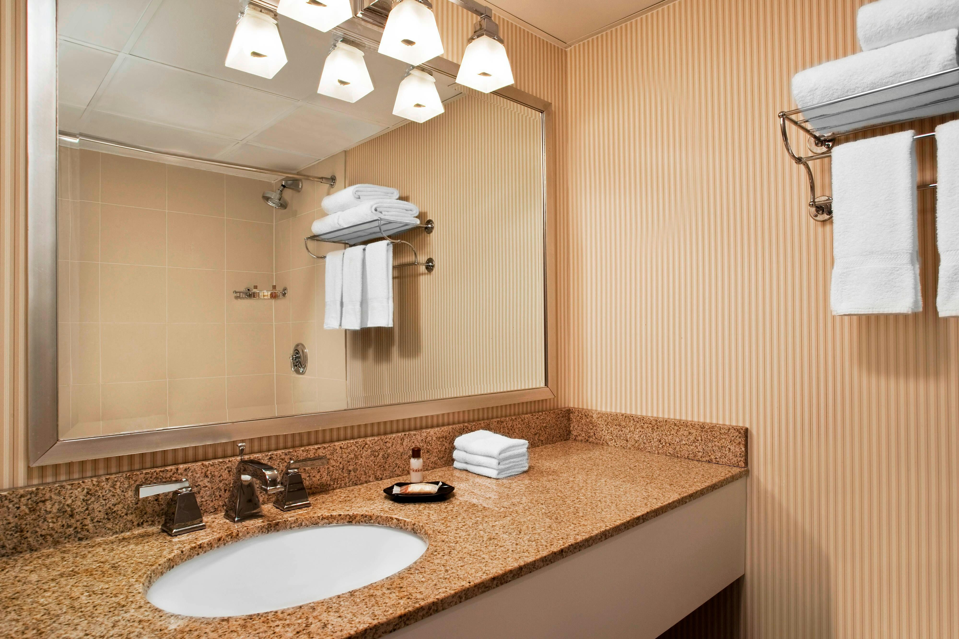 Sheraton Framingham Hotel & Conference Center