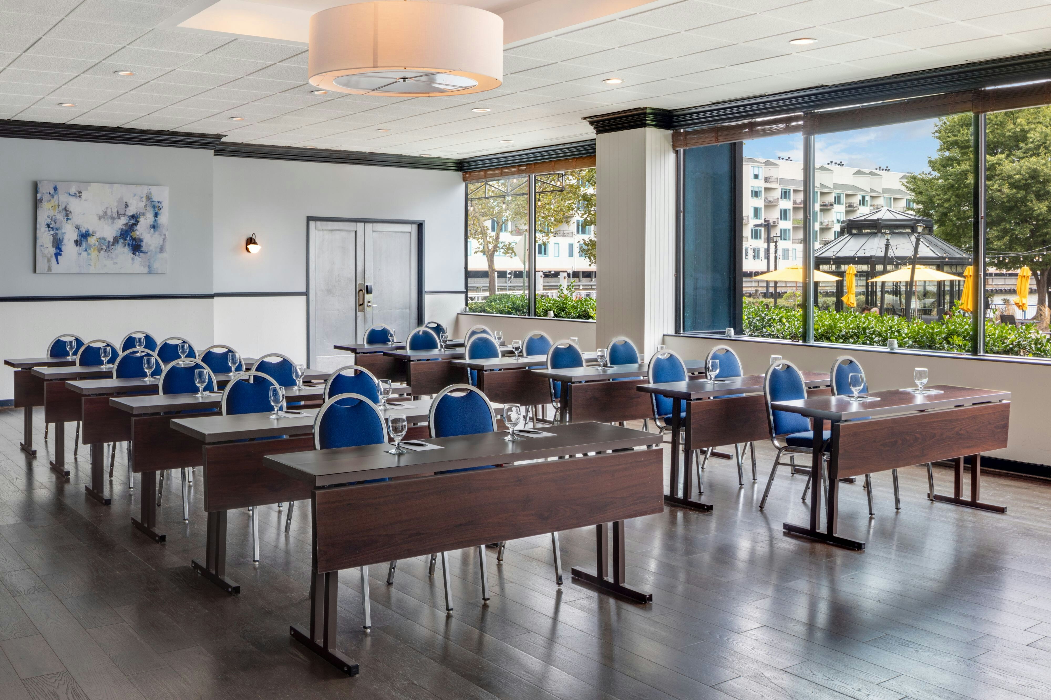 Sheraton Lincoln Harbor Hotel