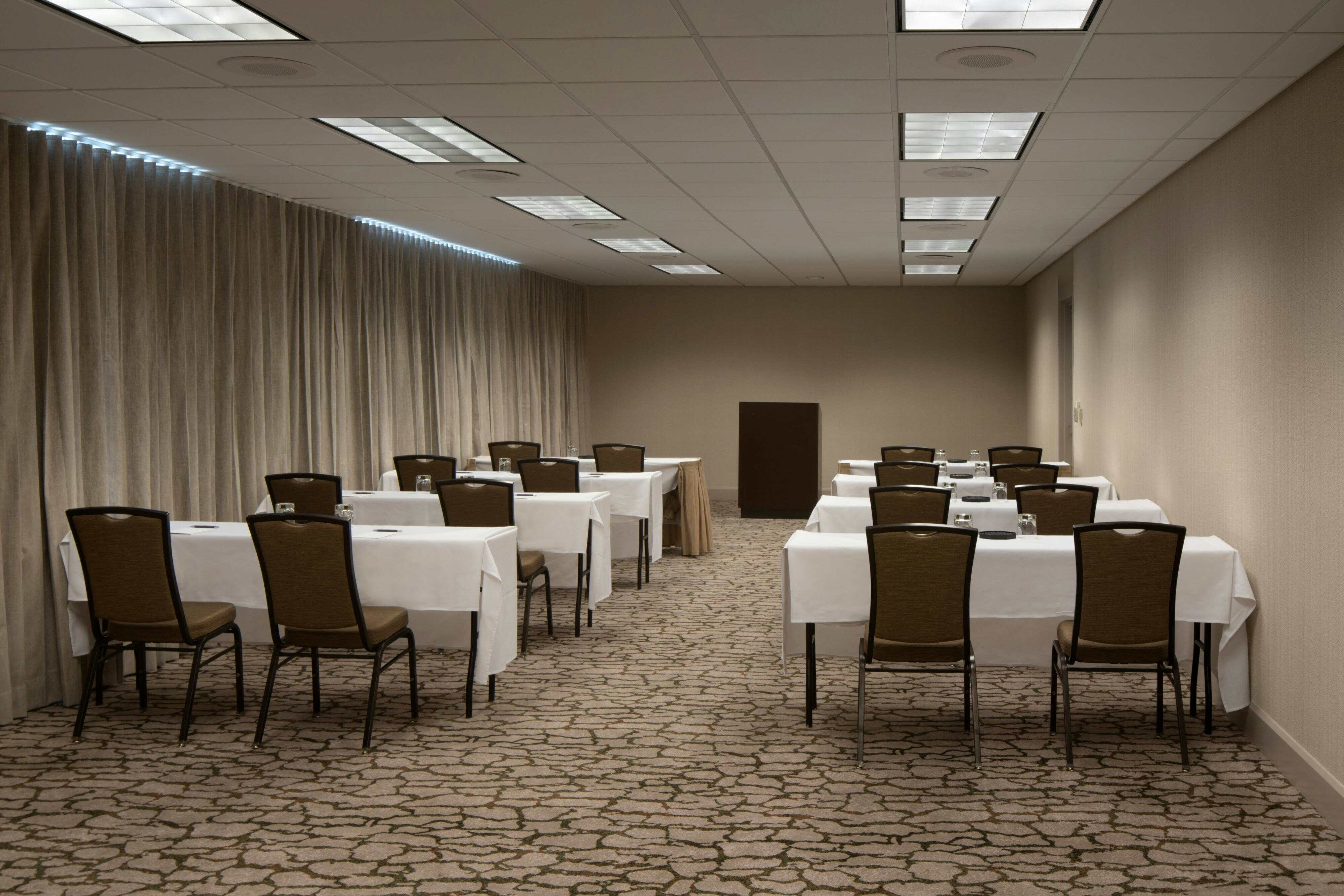 Sheraton Grand Sacramento Hotel