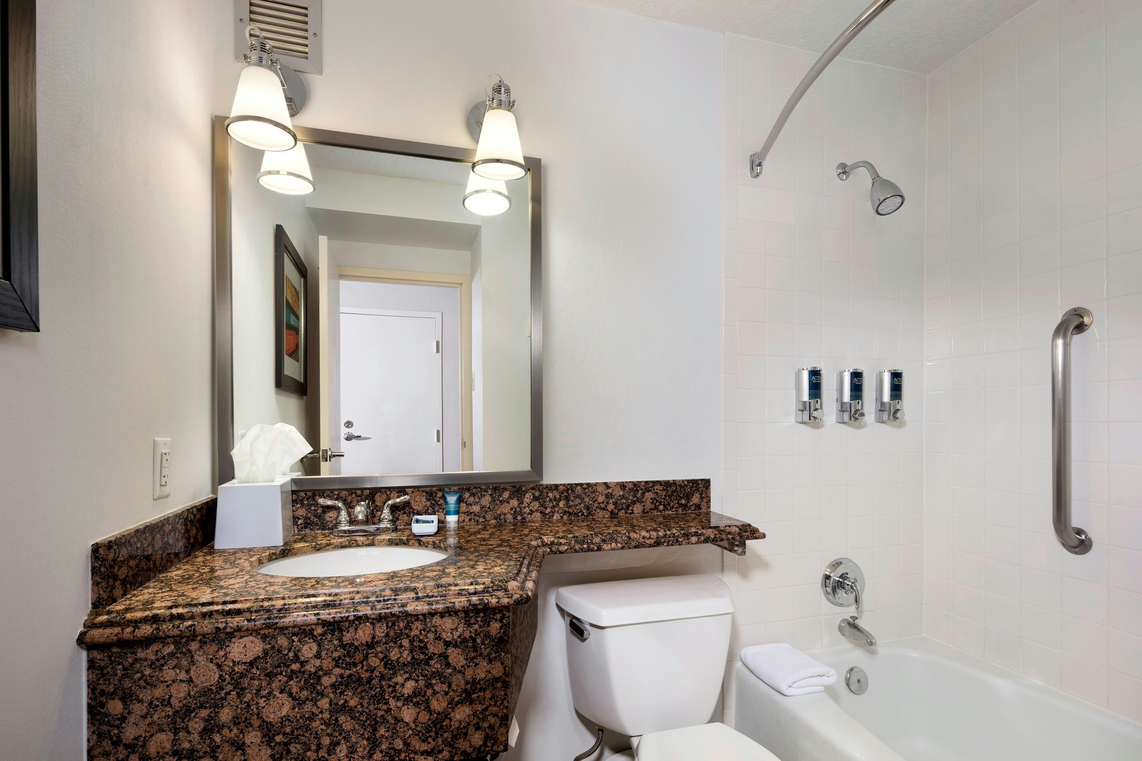 Four Points by Sheraton Kansas City Airport