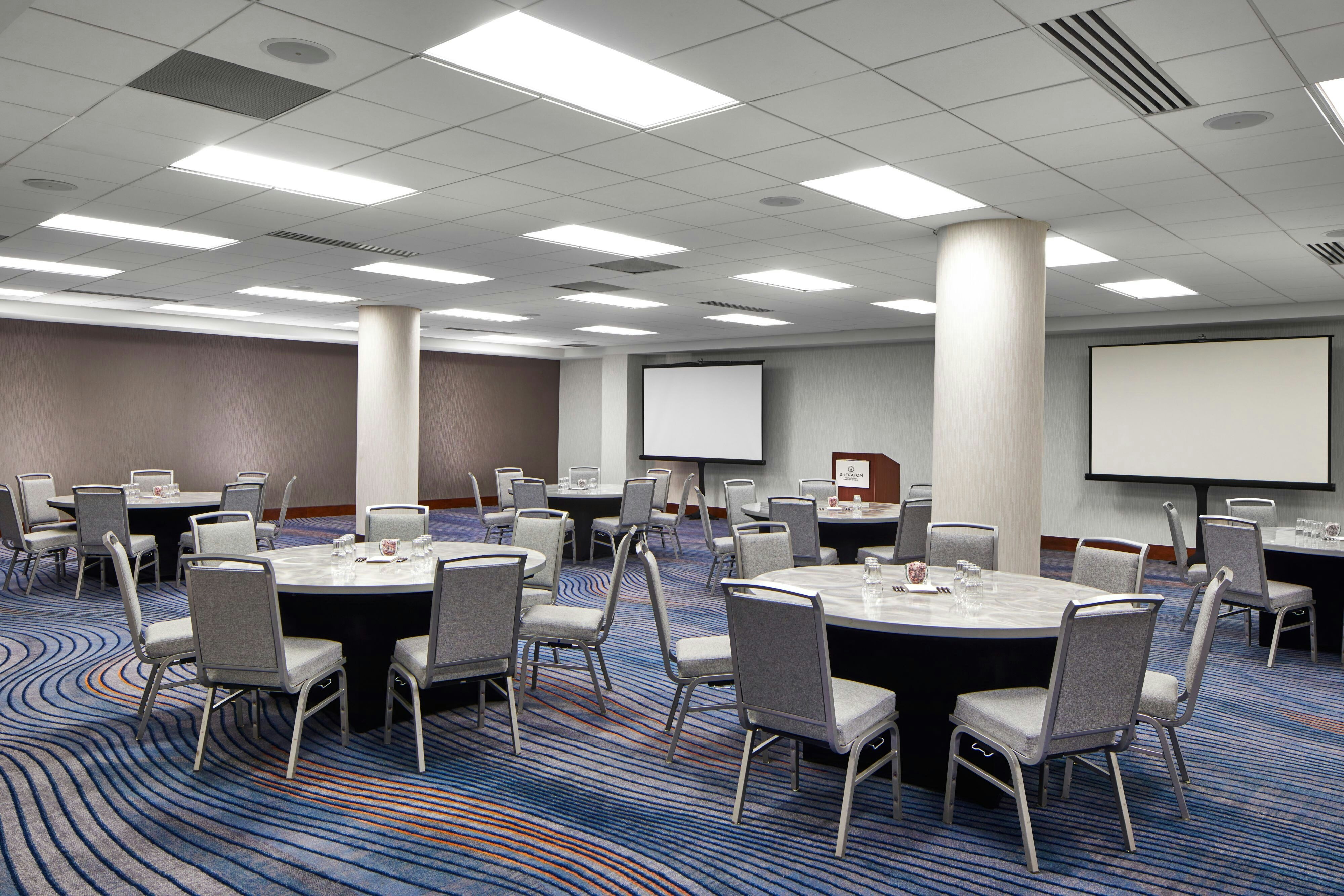 Sheraton Indianapolis Hotel at Keystone Crossing