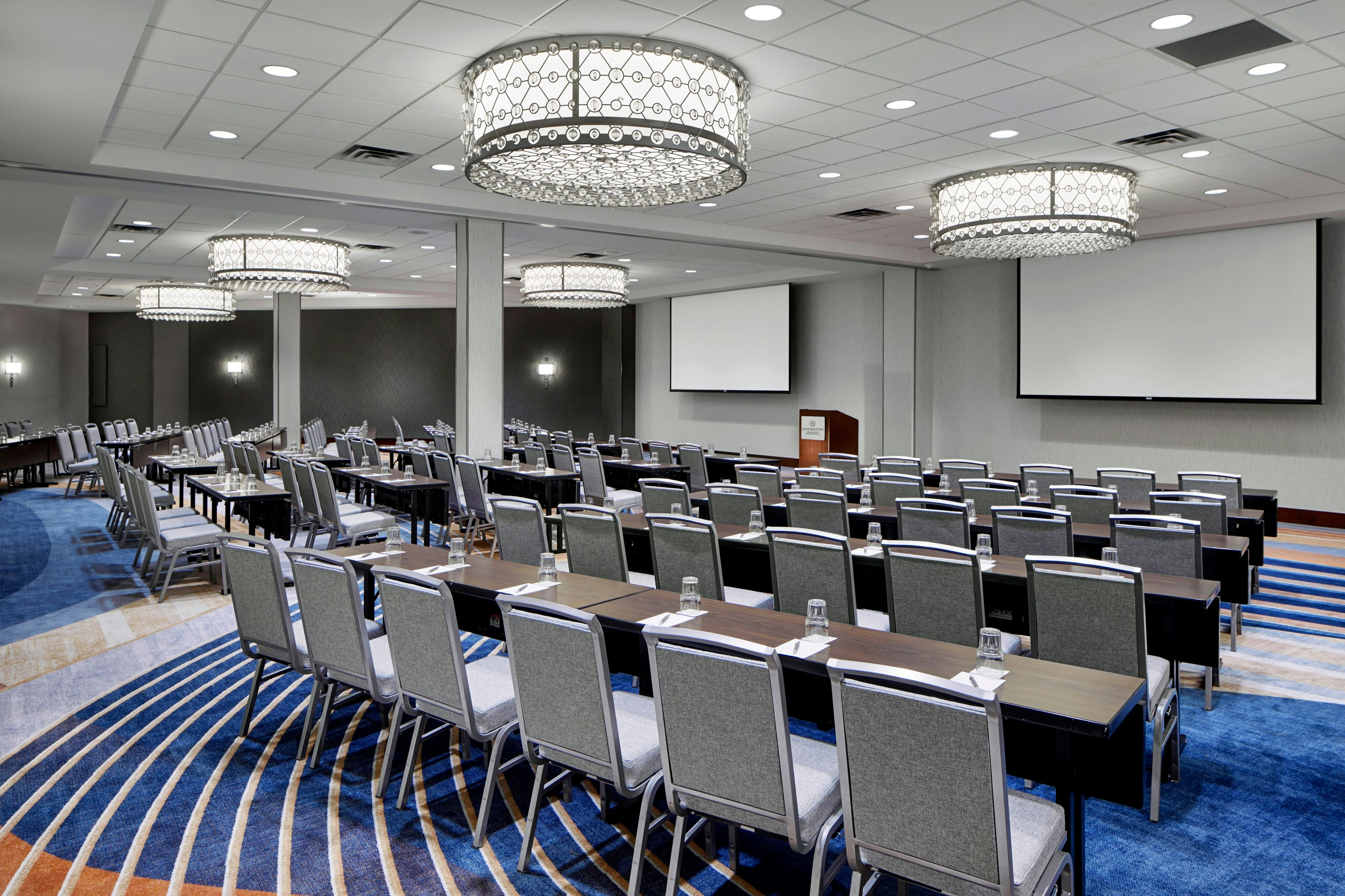 Sheraton Indianapolis Hotel at Keystone Crossing
