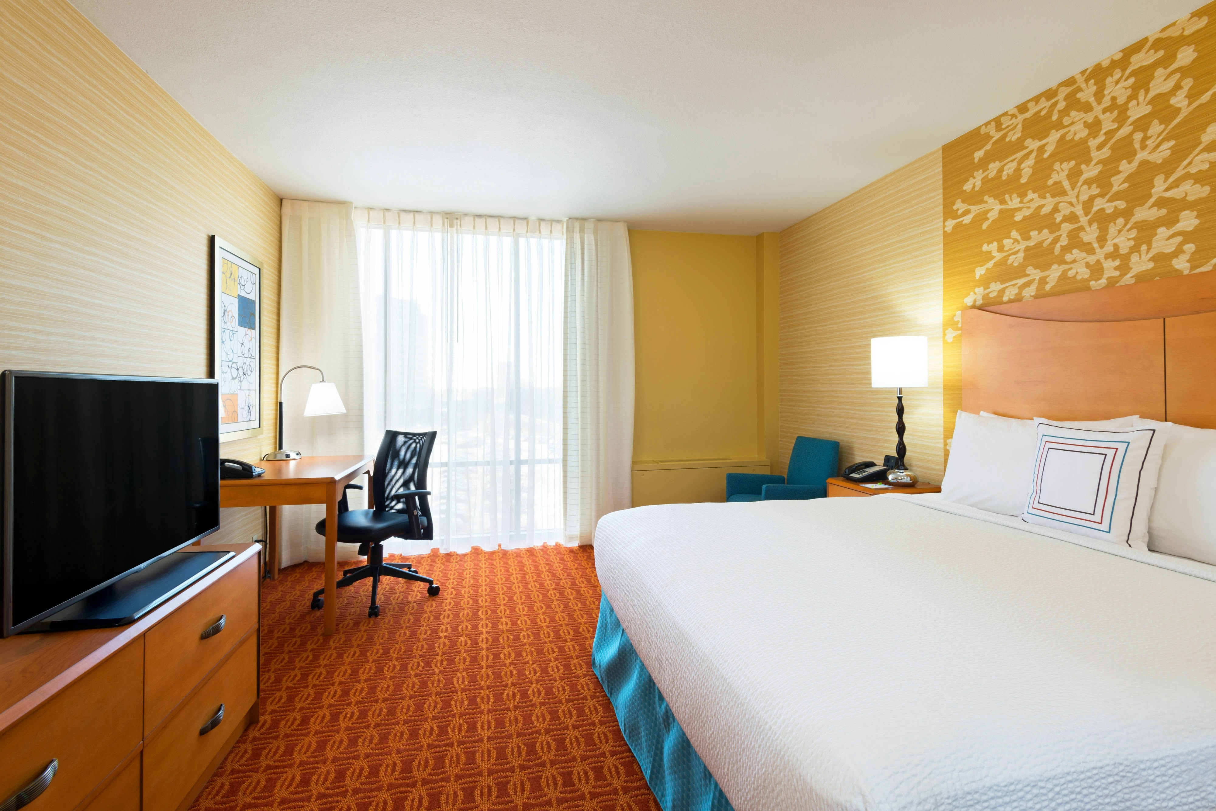 Fairfield by Marriott Inn & Suites Louisville Downtown