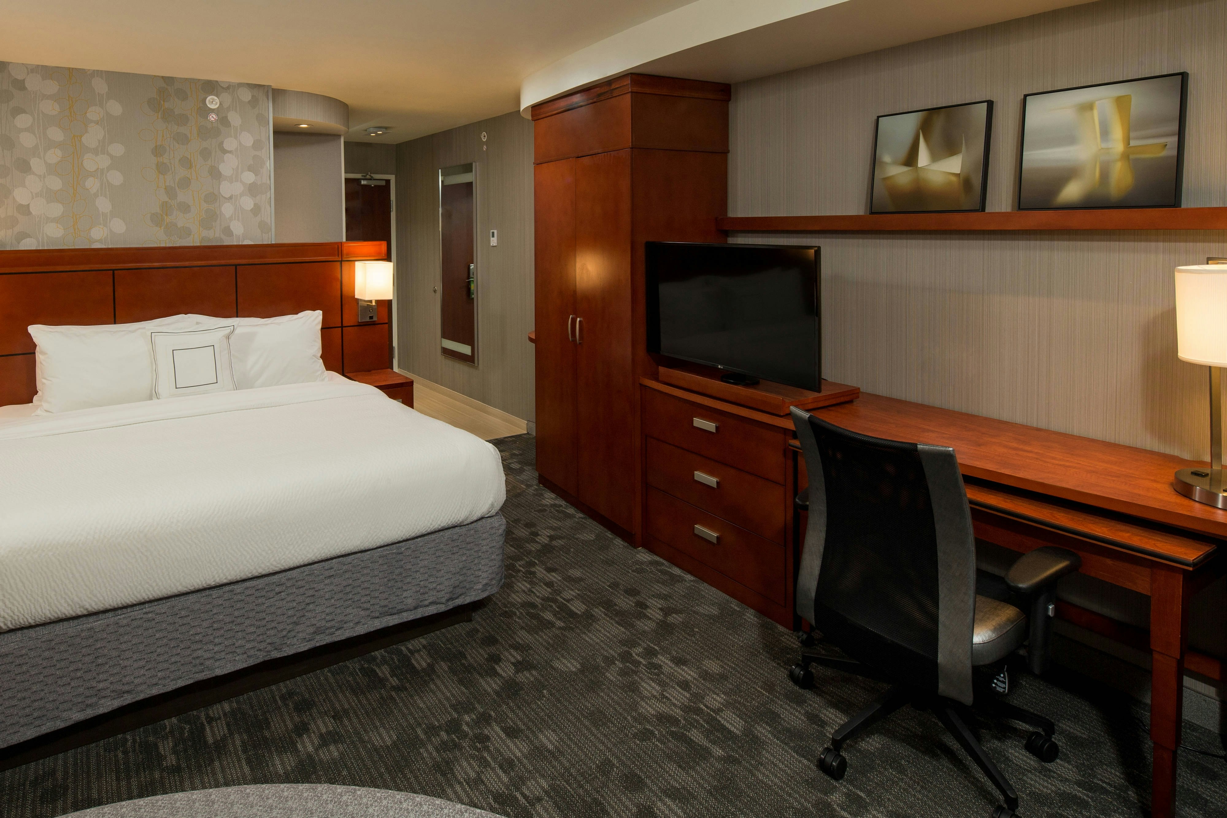 Courtyard by Marriott Lafayette