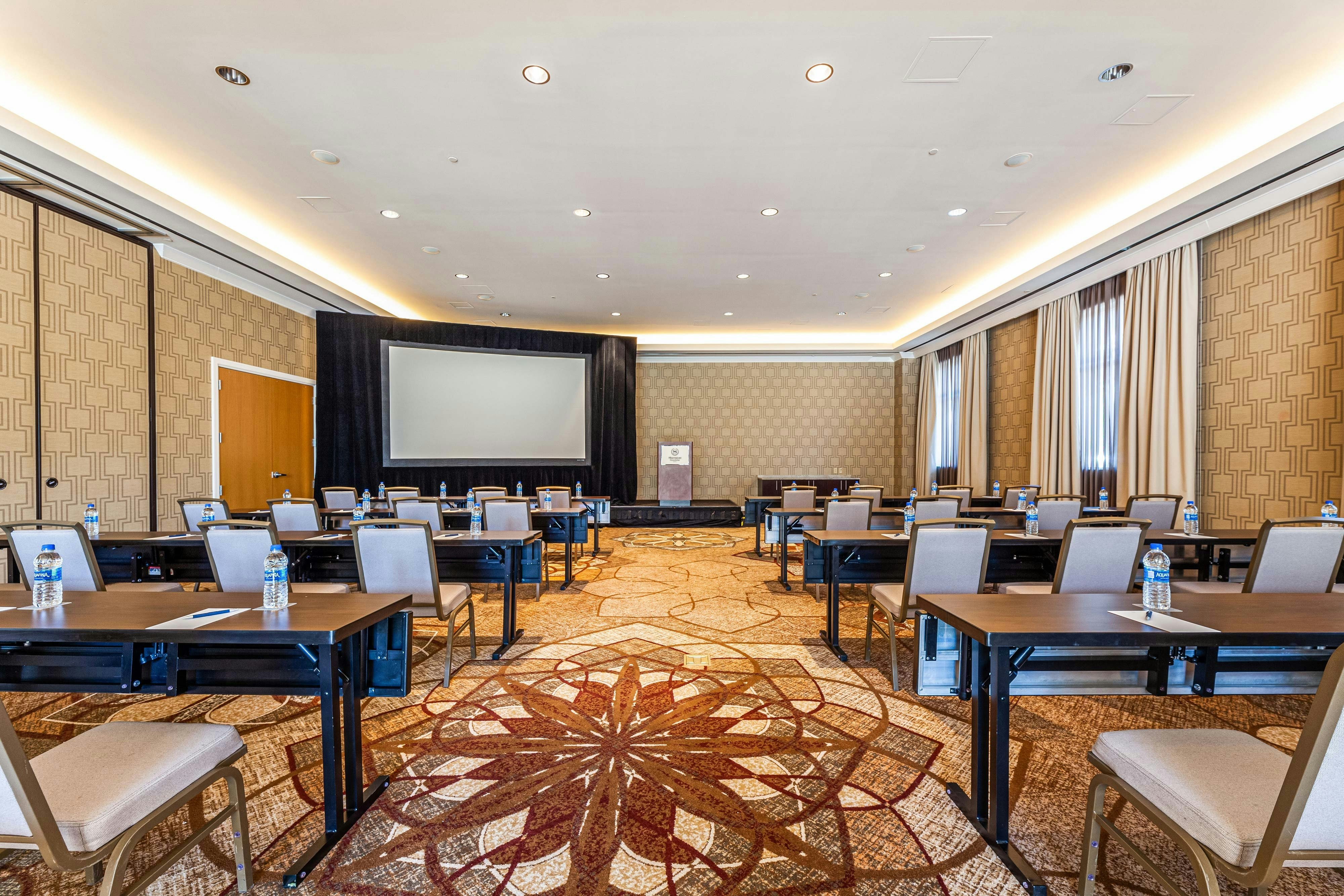 Sheraton Stonebriar Hotel