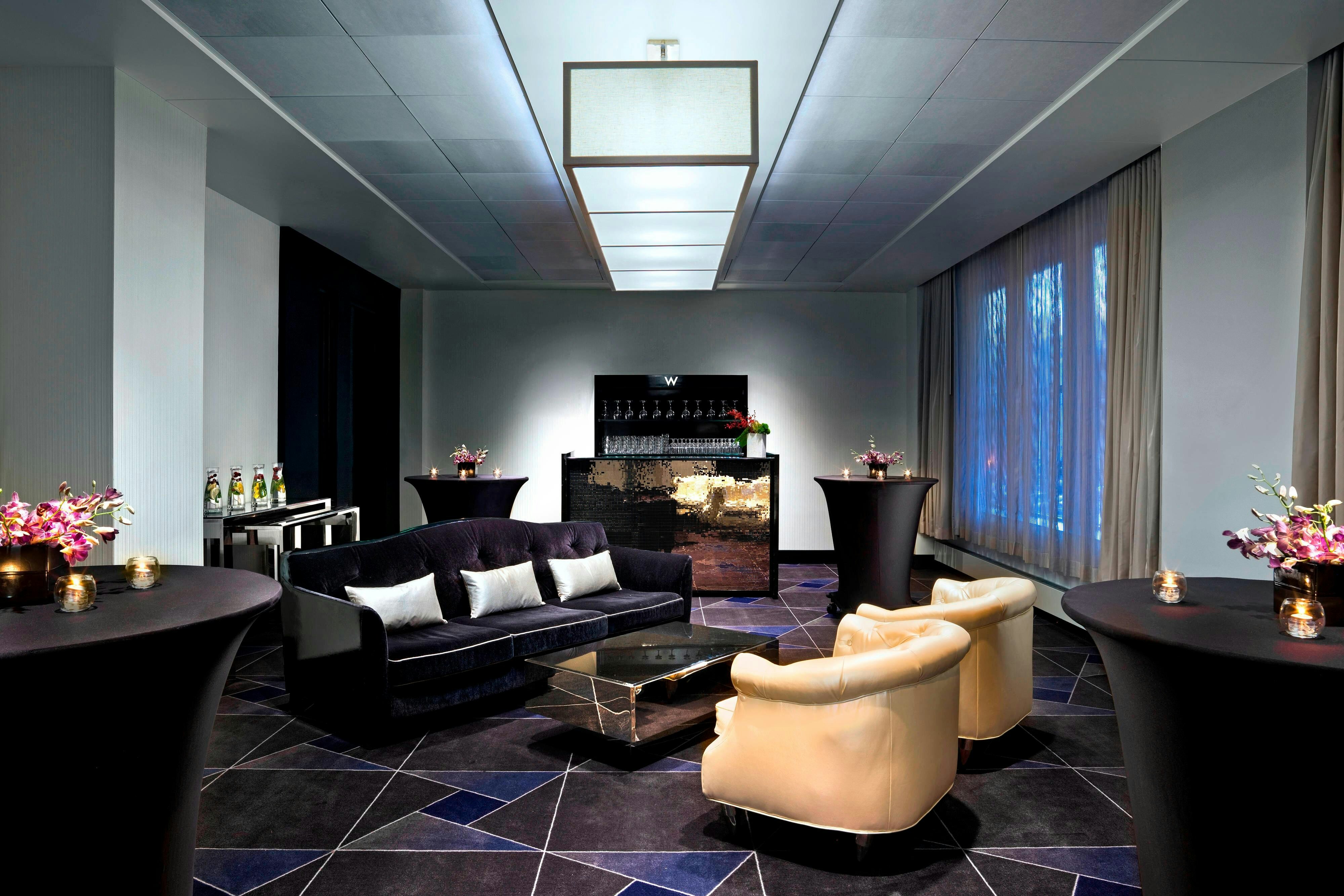 W Minneapolis – The Foshay