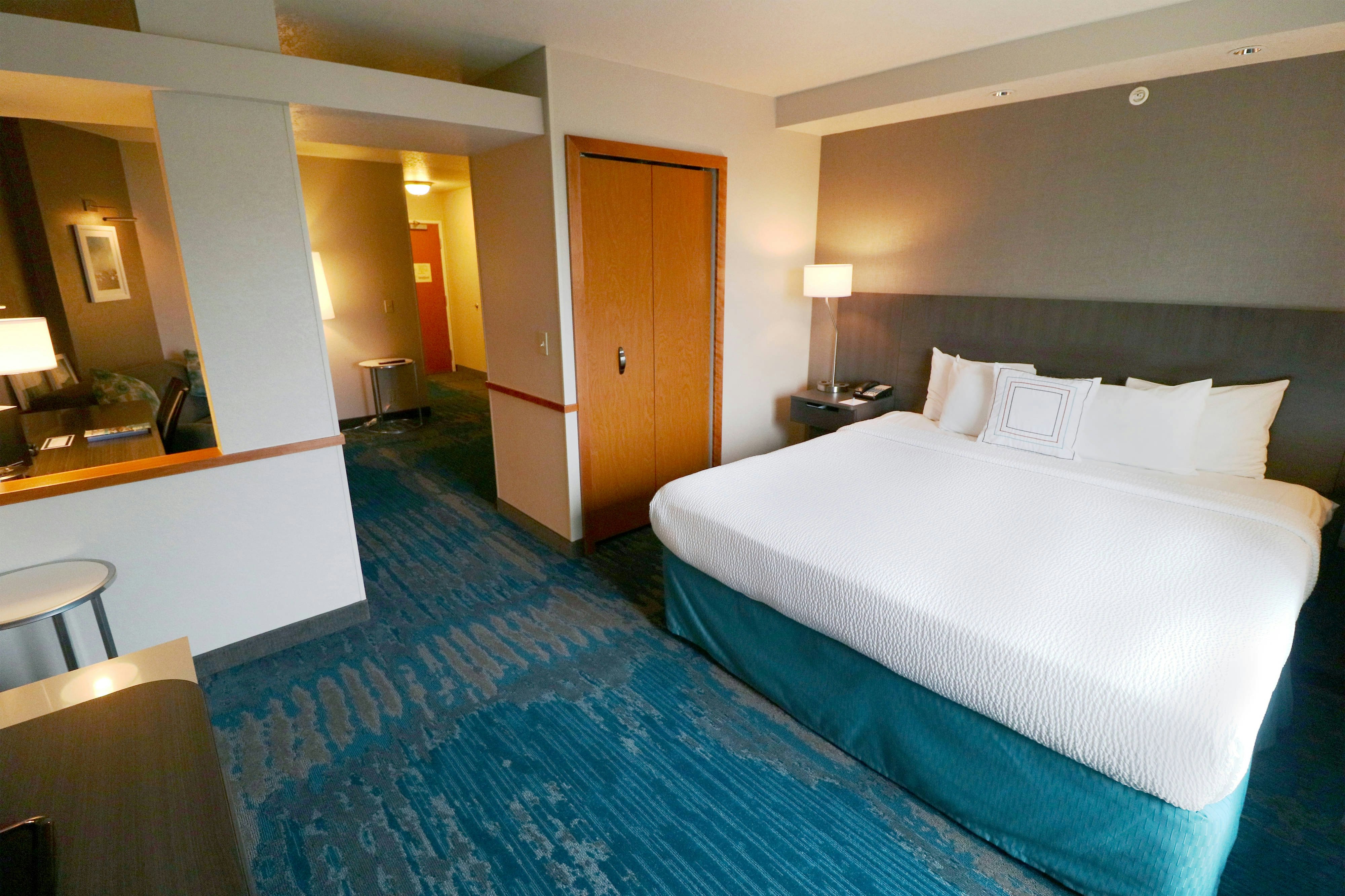 Fairfield by Marriott Inn & Suites Des Moines Airport