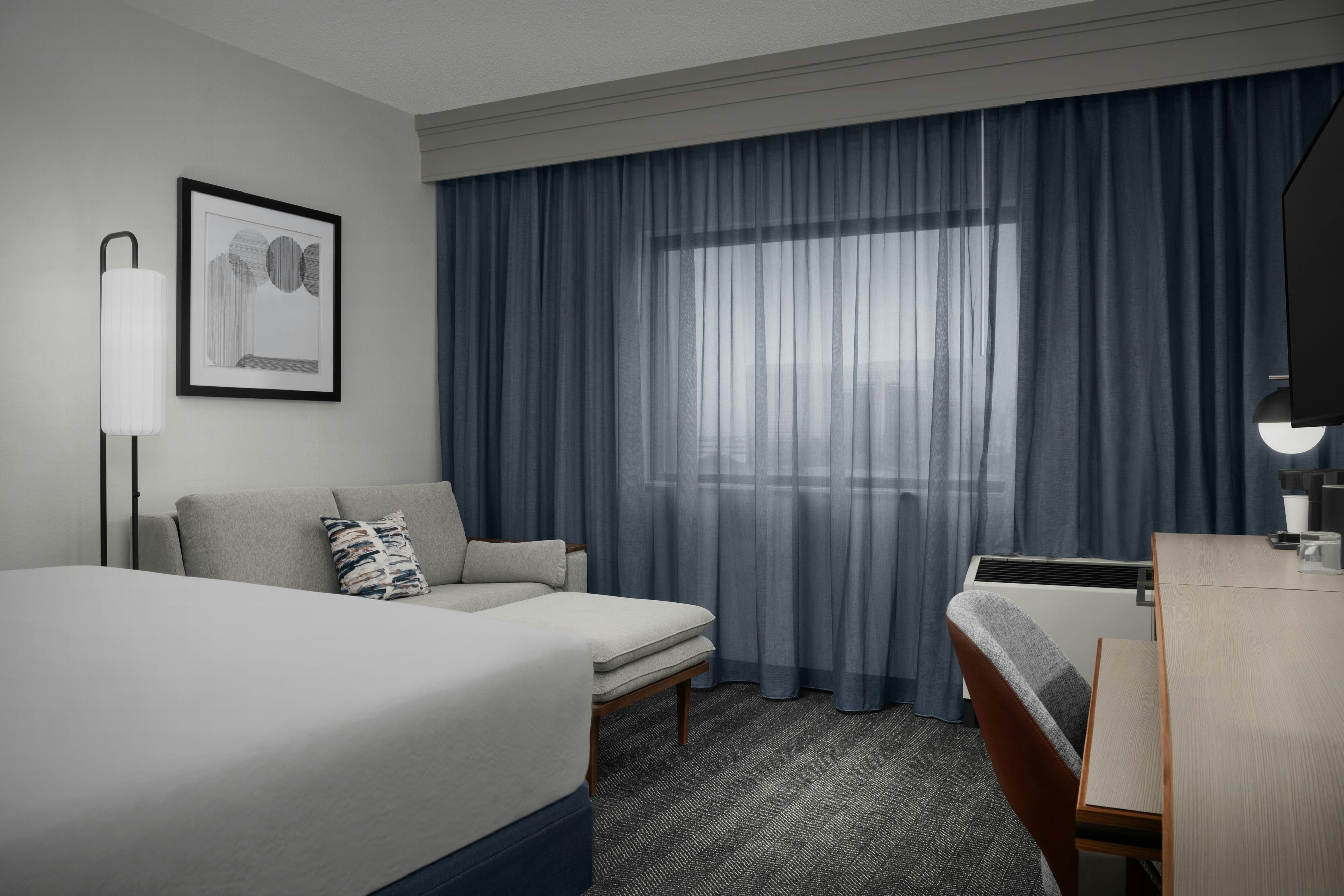 Courtyard by Marriott Dallas Addison/Quorum Drive