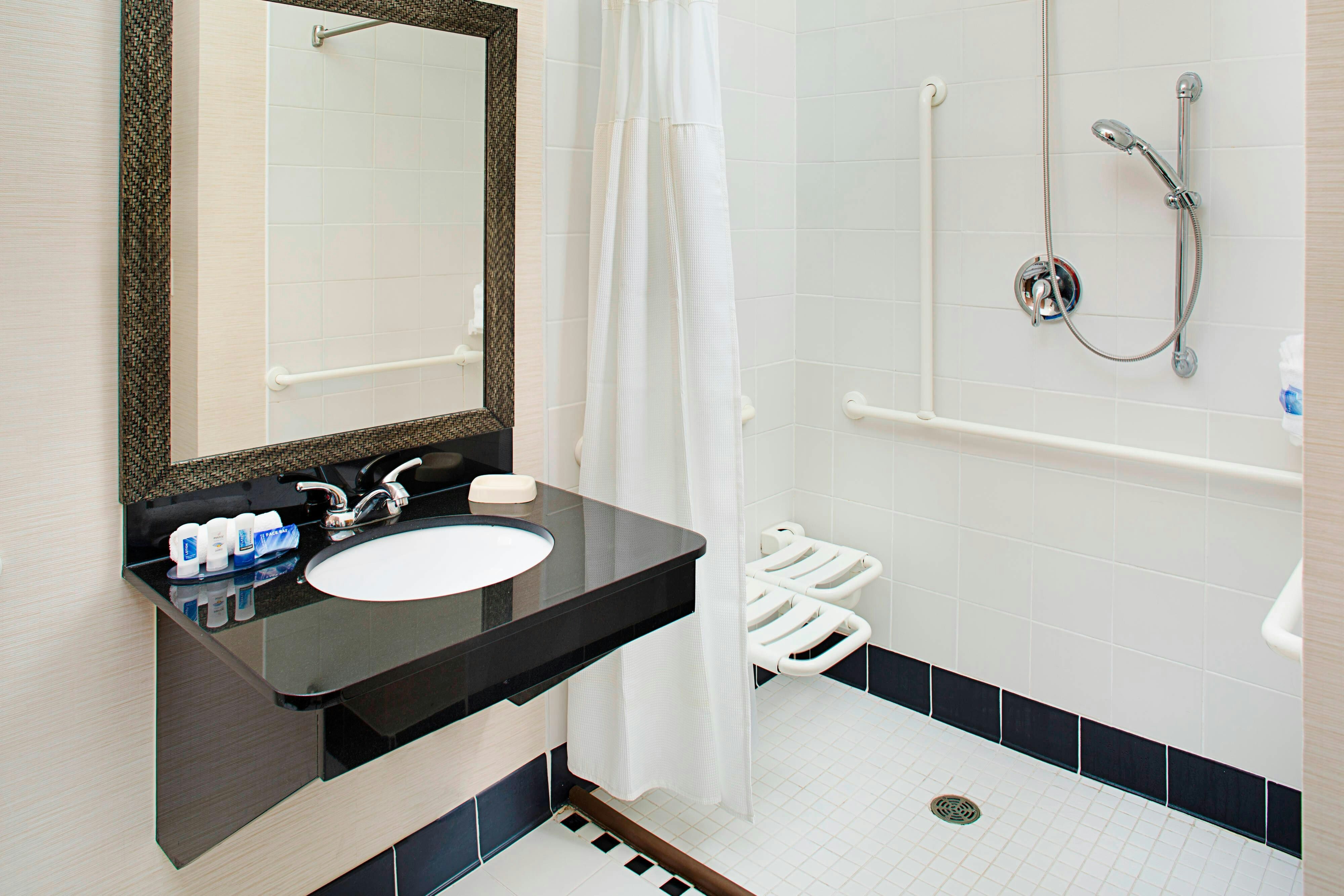 Fairfield by Marriott Inn & Suites San Antonio SeaWorld®/Westover Hills