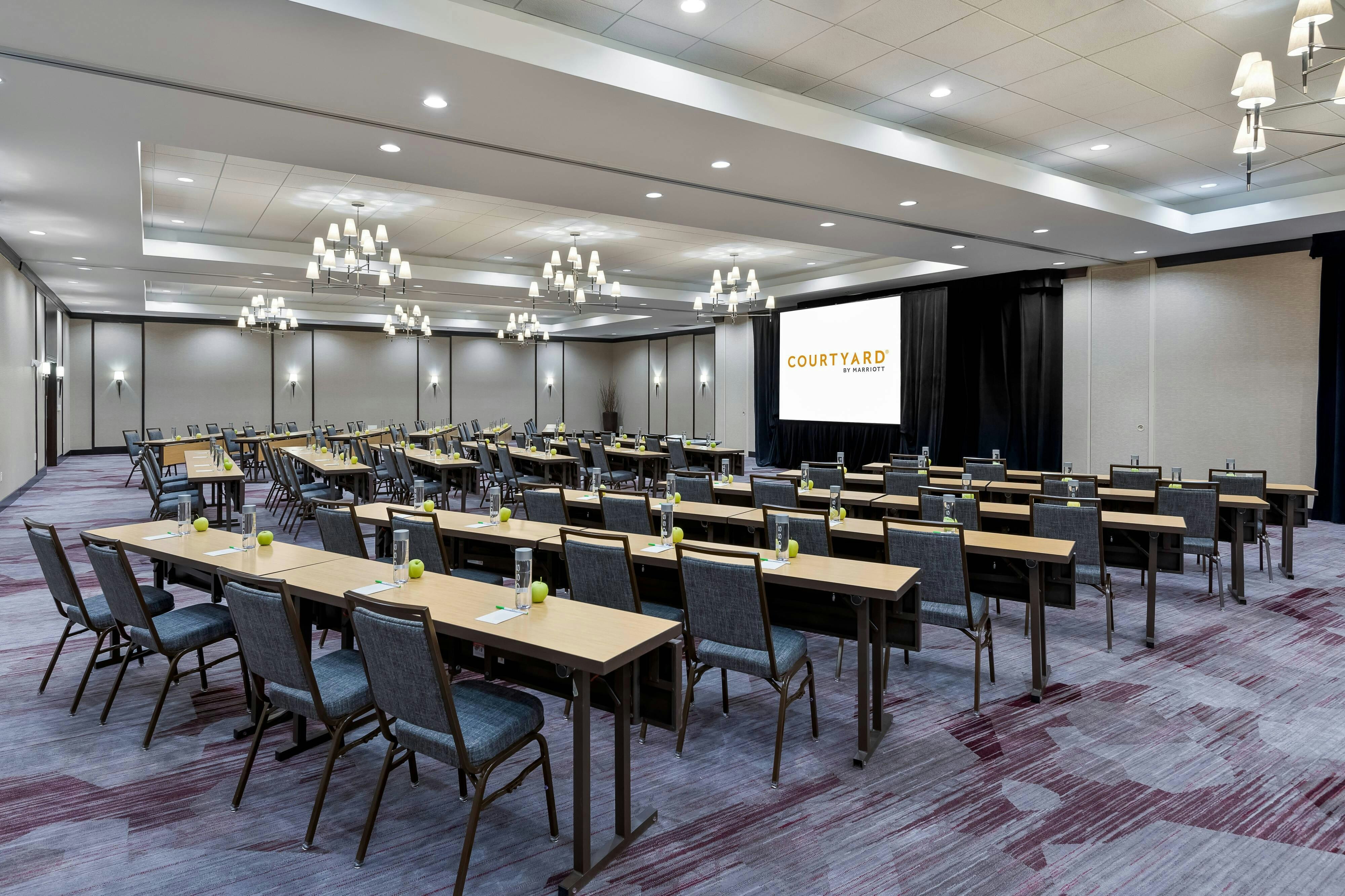 Courtyard by Marriott Fort Wayne Downtown at Grand Wayne Convention Center