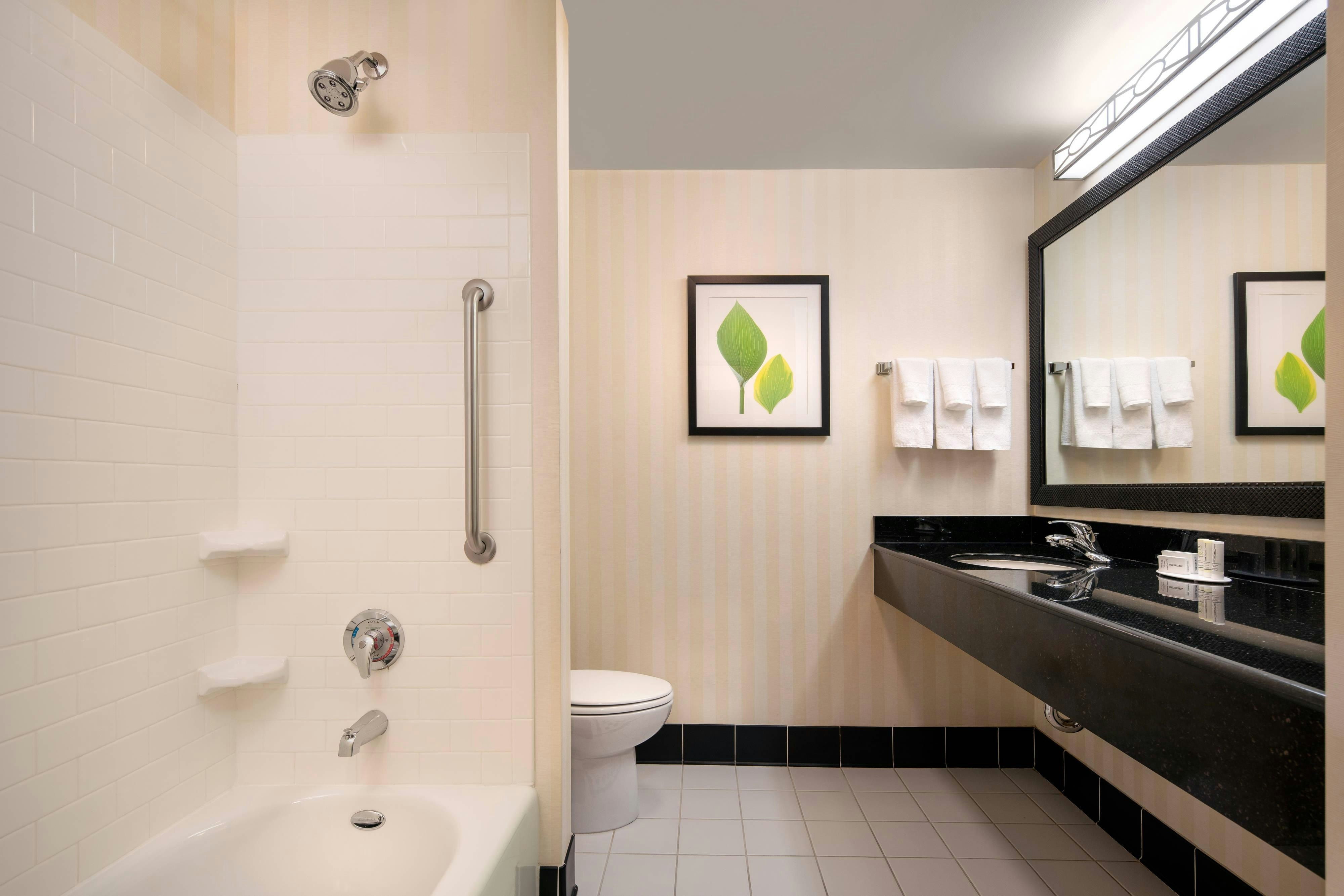 Fairfield by Marriott Inn & Suites Redding