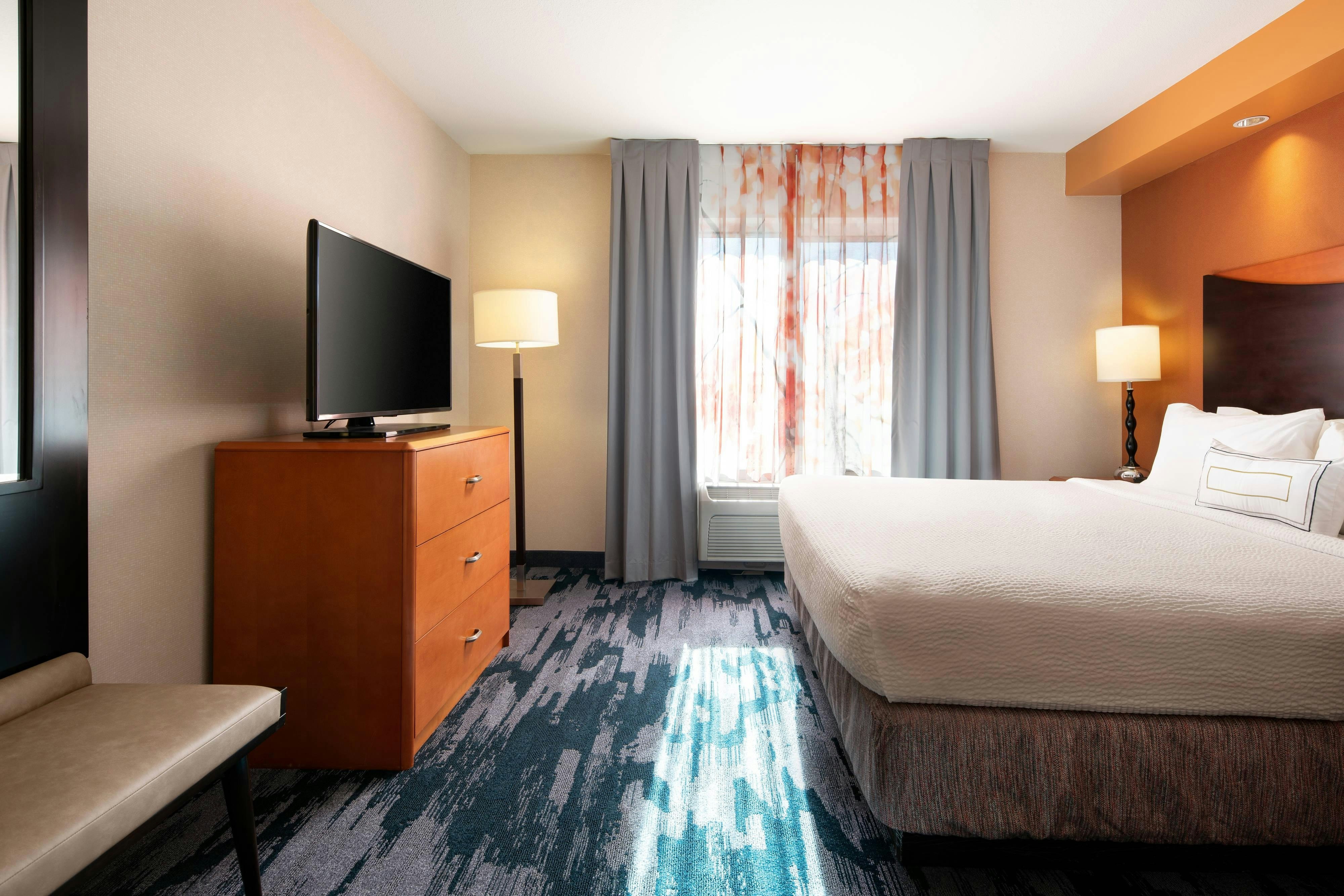 Fairfield by Marriott Inn & Suites Redding