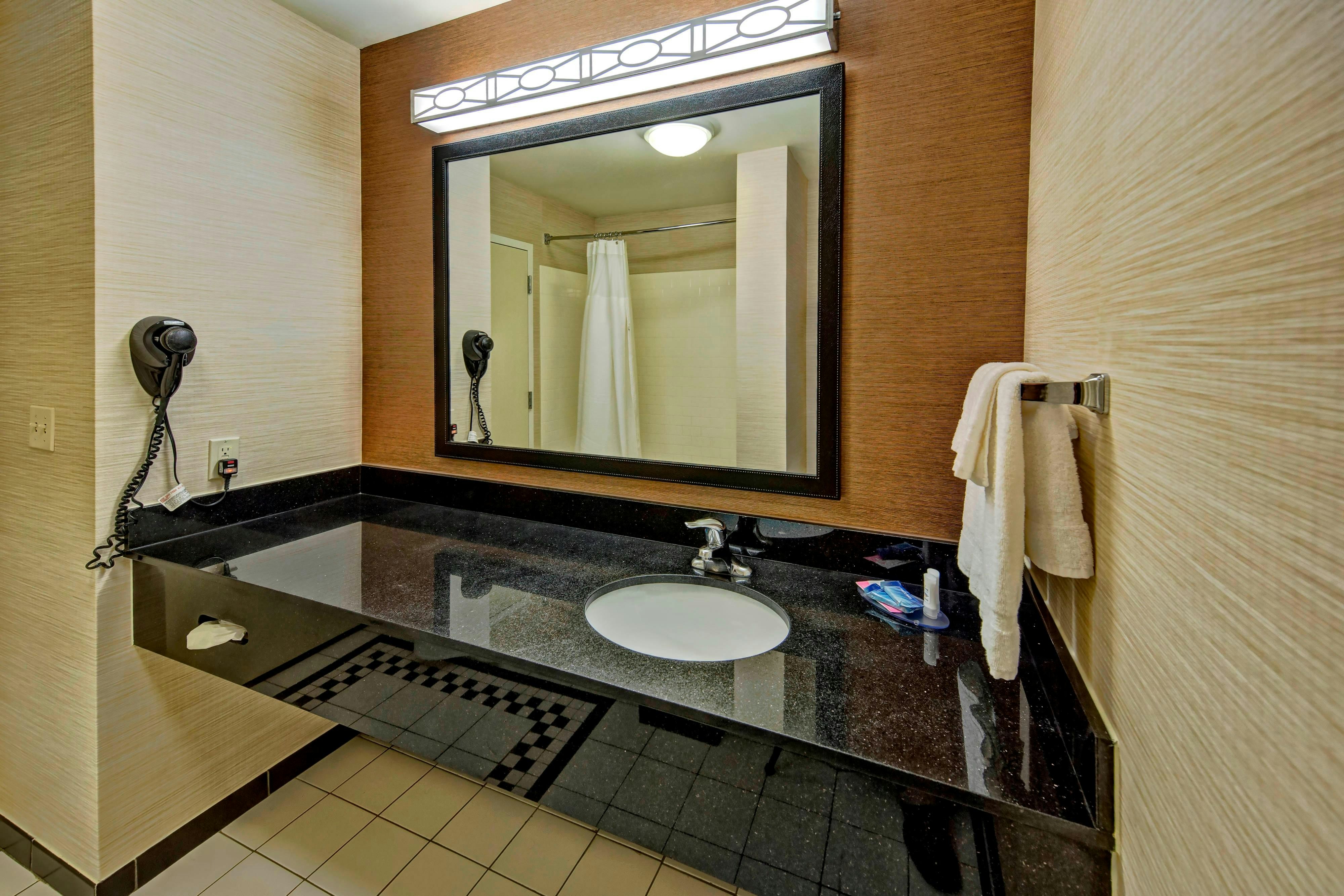 Fairfield by Marriott Inn & Suites Oklahoma City NW Expressway/Warr Acres