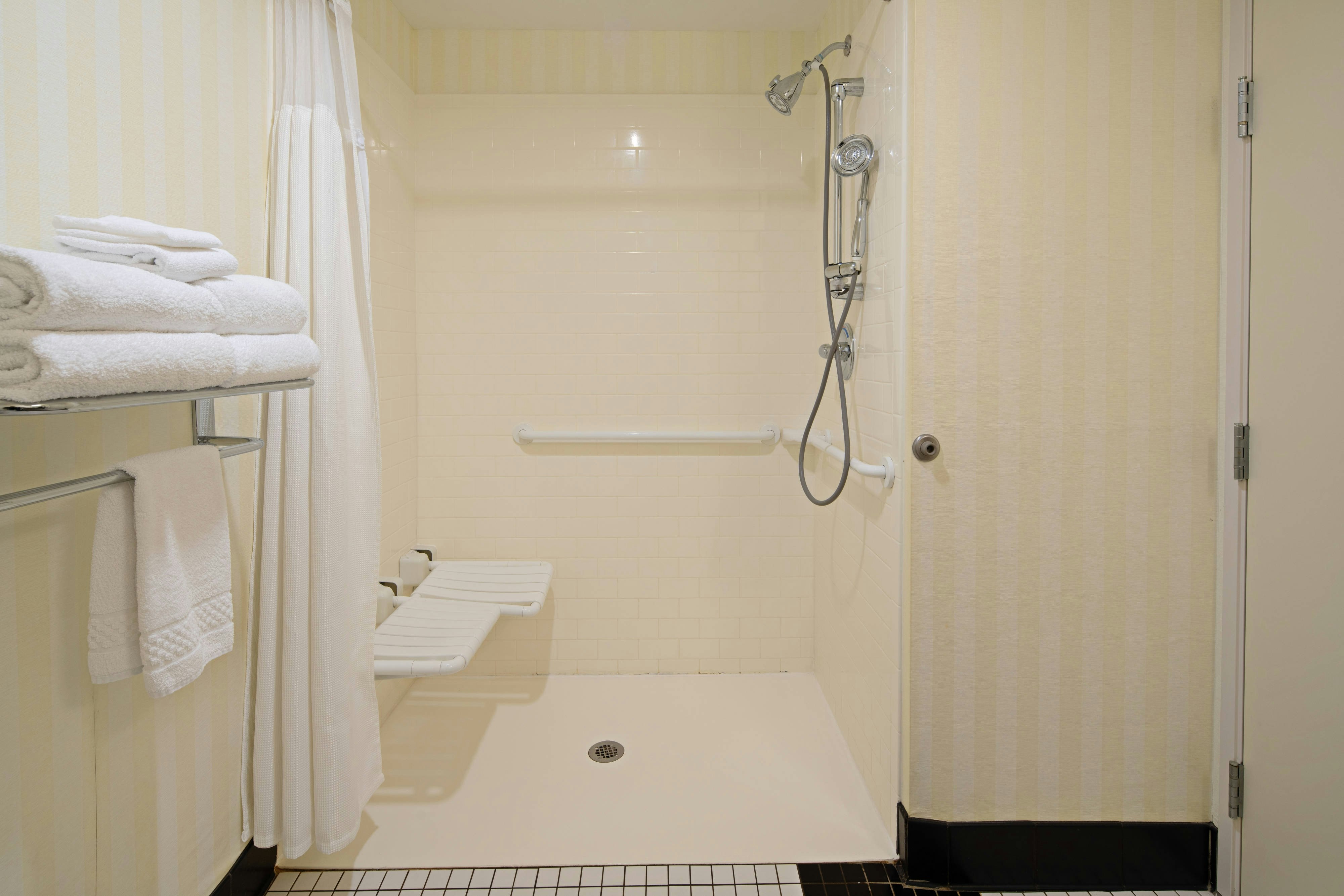 Fairfield by Marriott Inn & Suites Seattle Bremerton