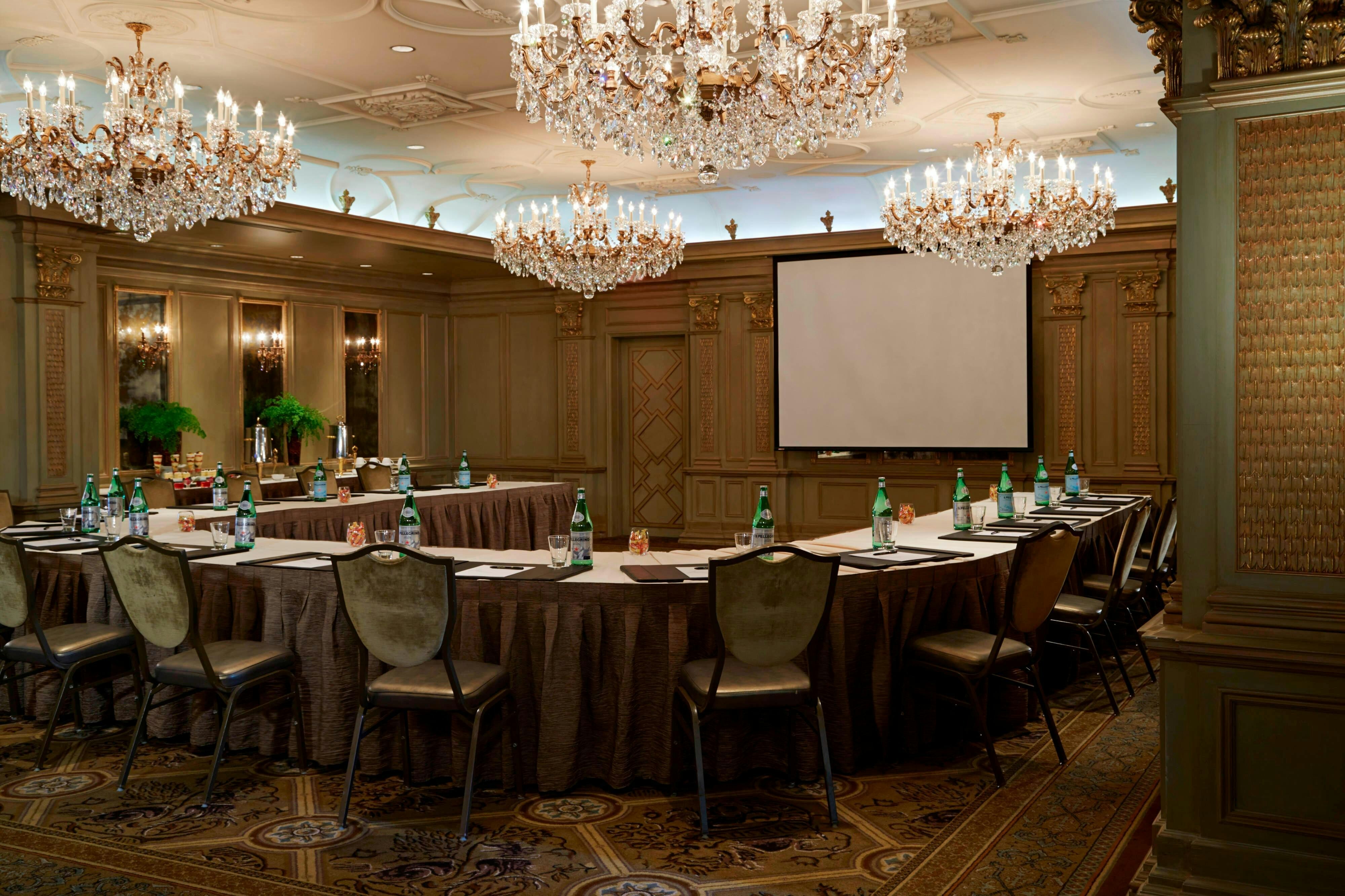 Grand Bohemian Lodge Asheville, Autograph Collection