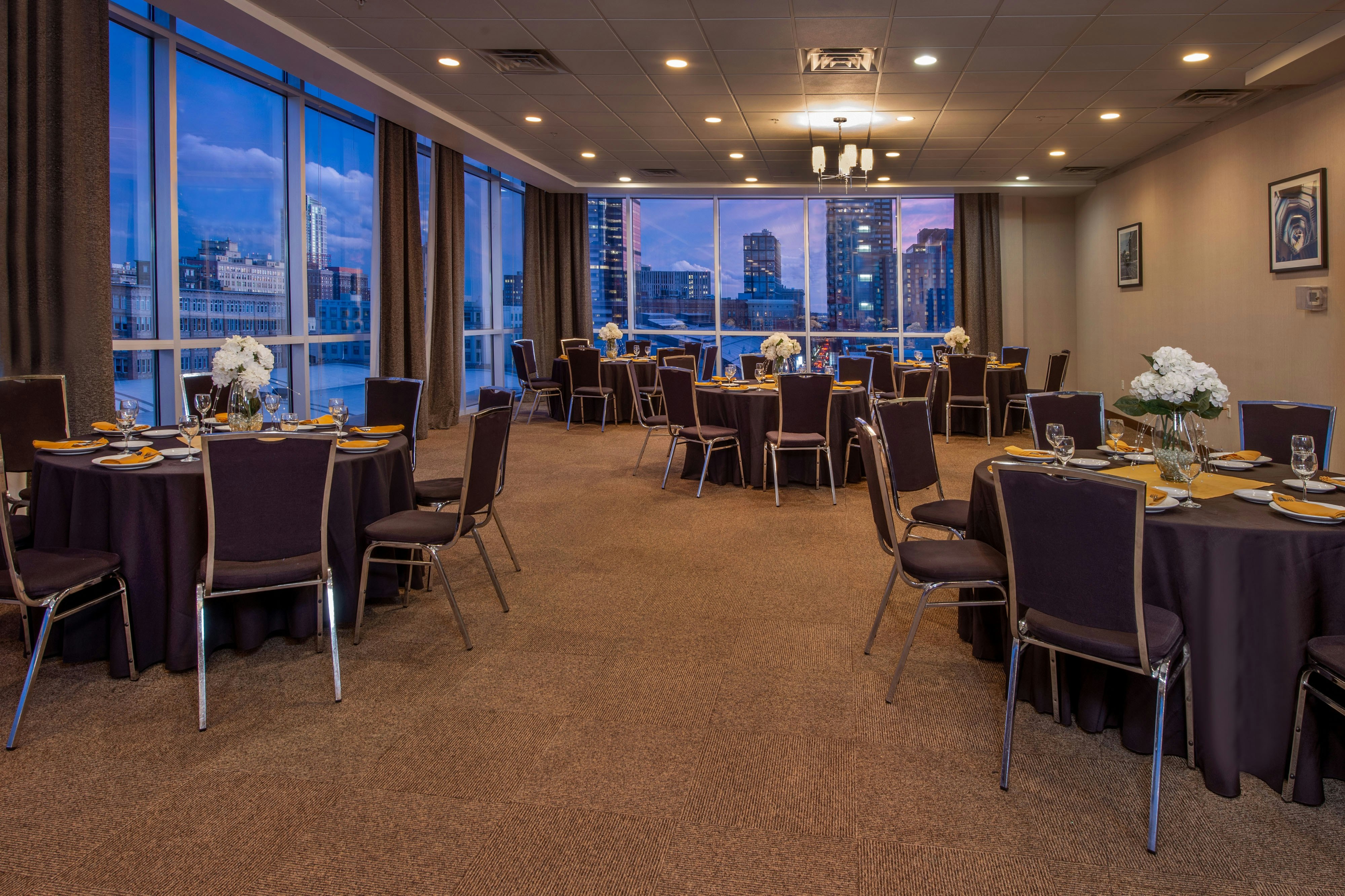Four Points by Sheraton Philadelphia City Center