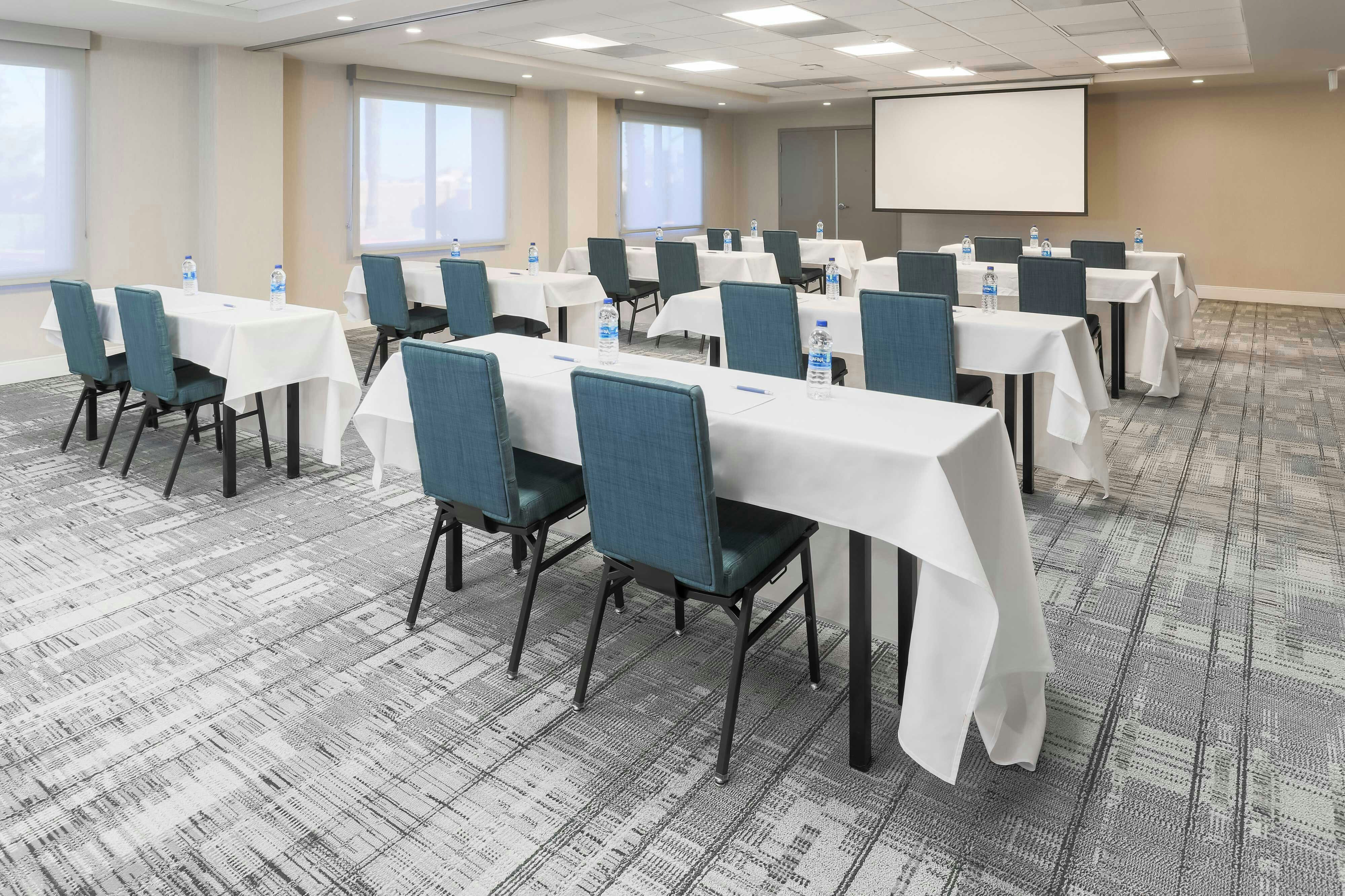 Four Points by Sheraton Ontario-Rancho Cucamonga
