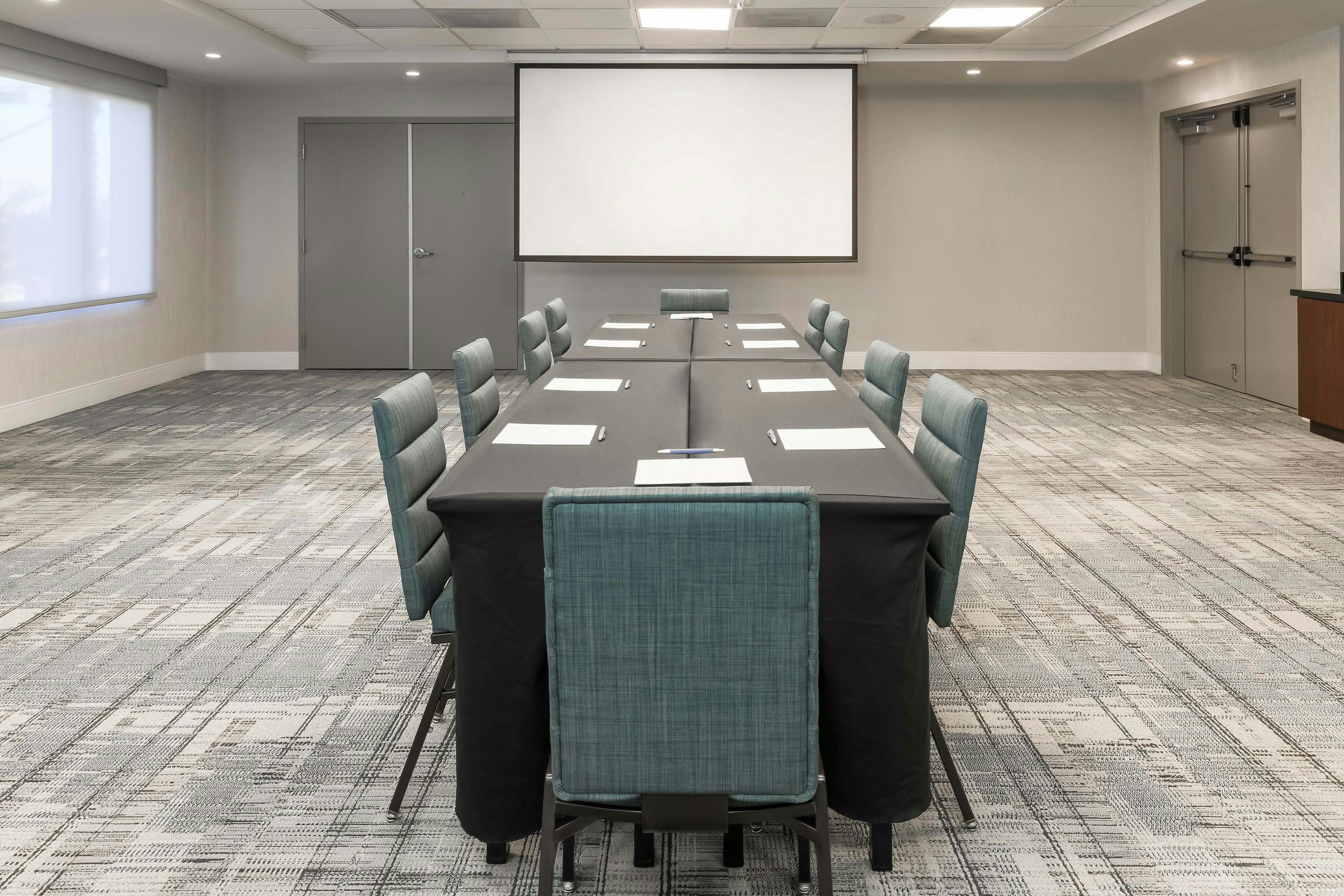 Four Points by Sheraton Ontario-Rancho Cucamonga