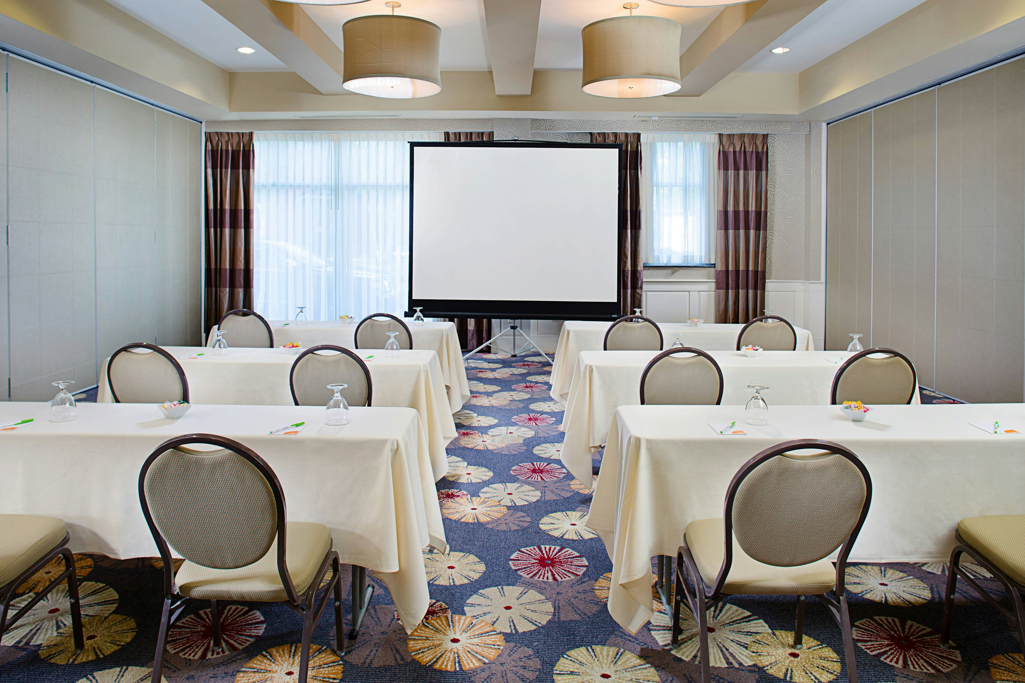Courtyard by Marriott Keene Downtown