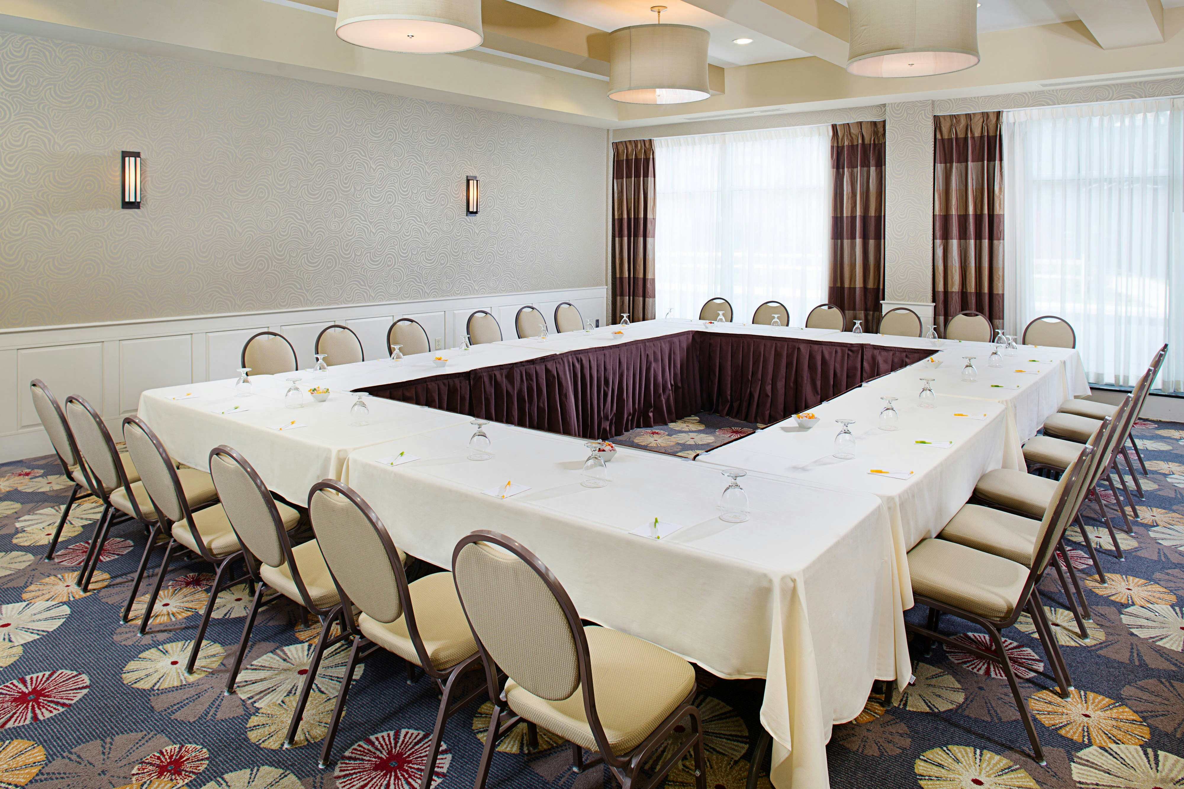 Courtyard by Marriott Keene Downtown