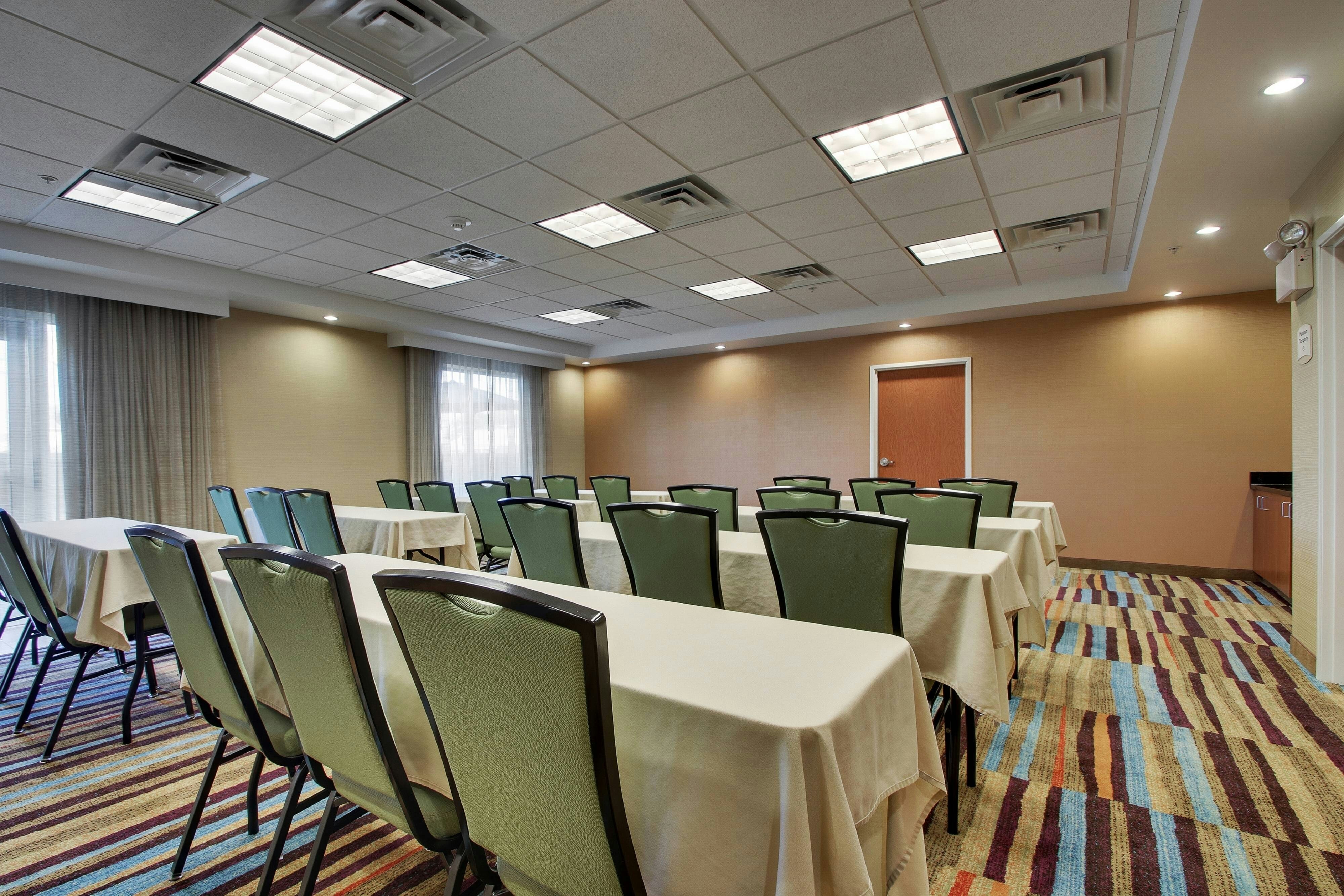 Fairfield by Marriott Inn & Suites Ottawa Starved Rock Area