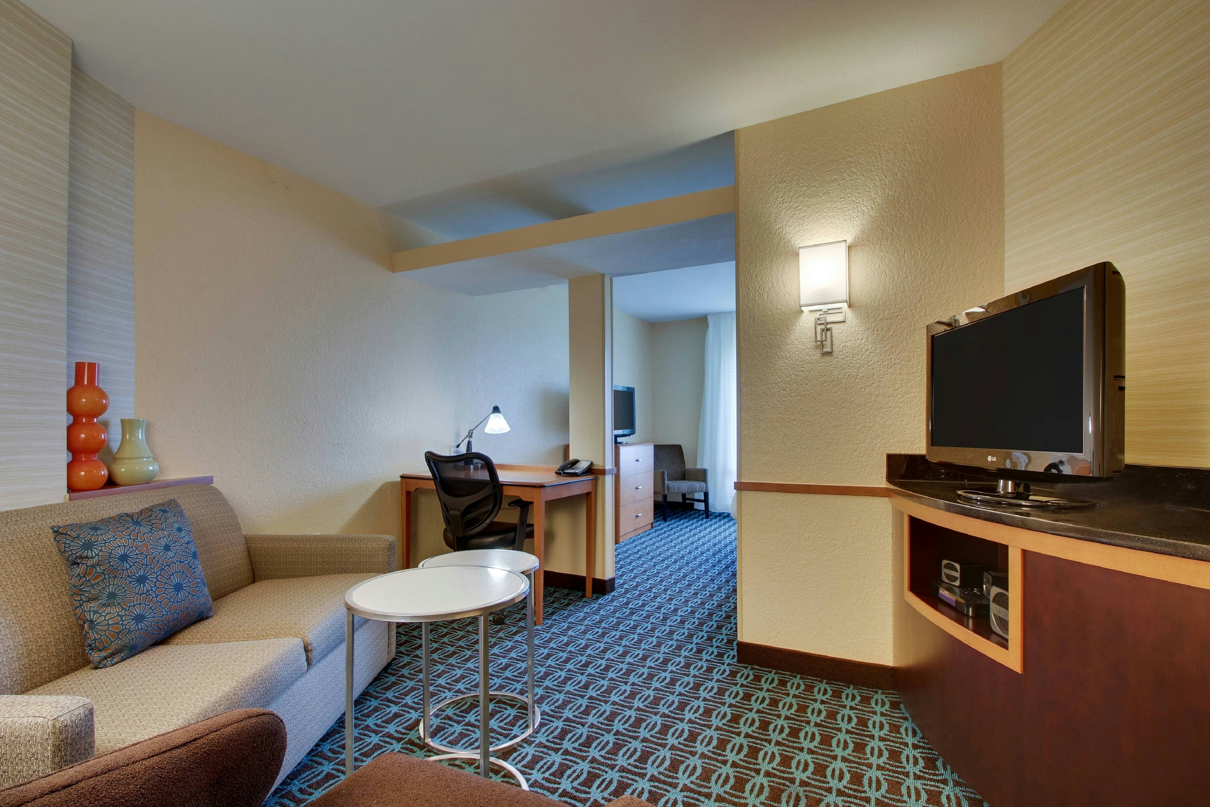 Fairfield by Marriott Inn & Suites Ottawa Starved Rock Area