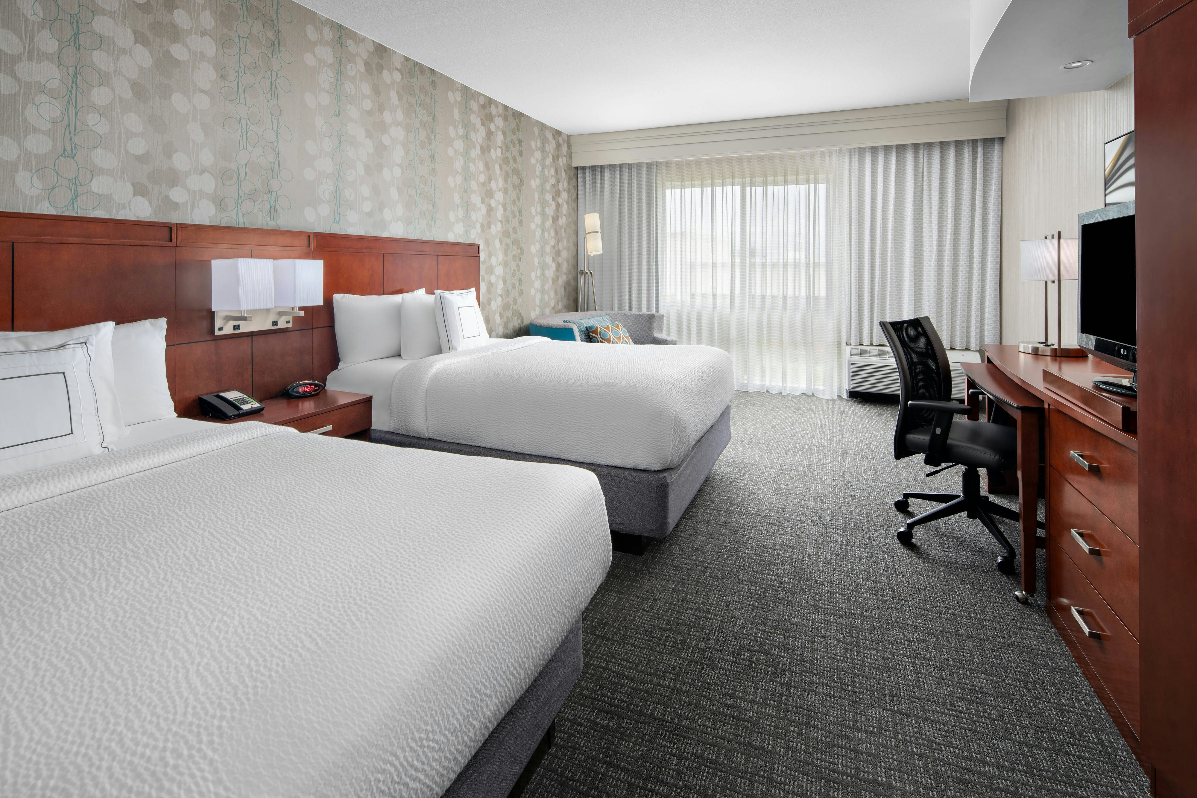 Courtyard by Marriott Raleigh North/Triangle Town Center