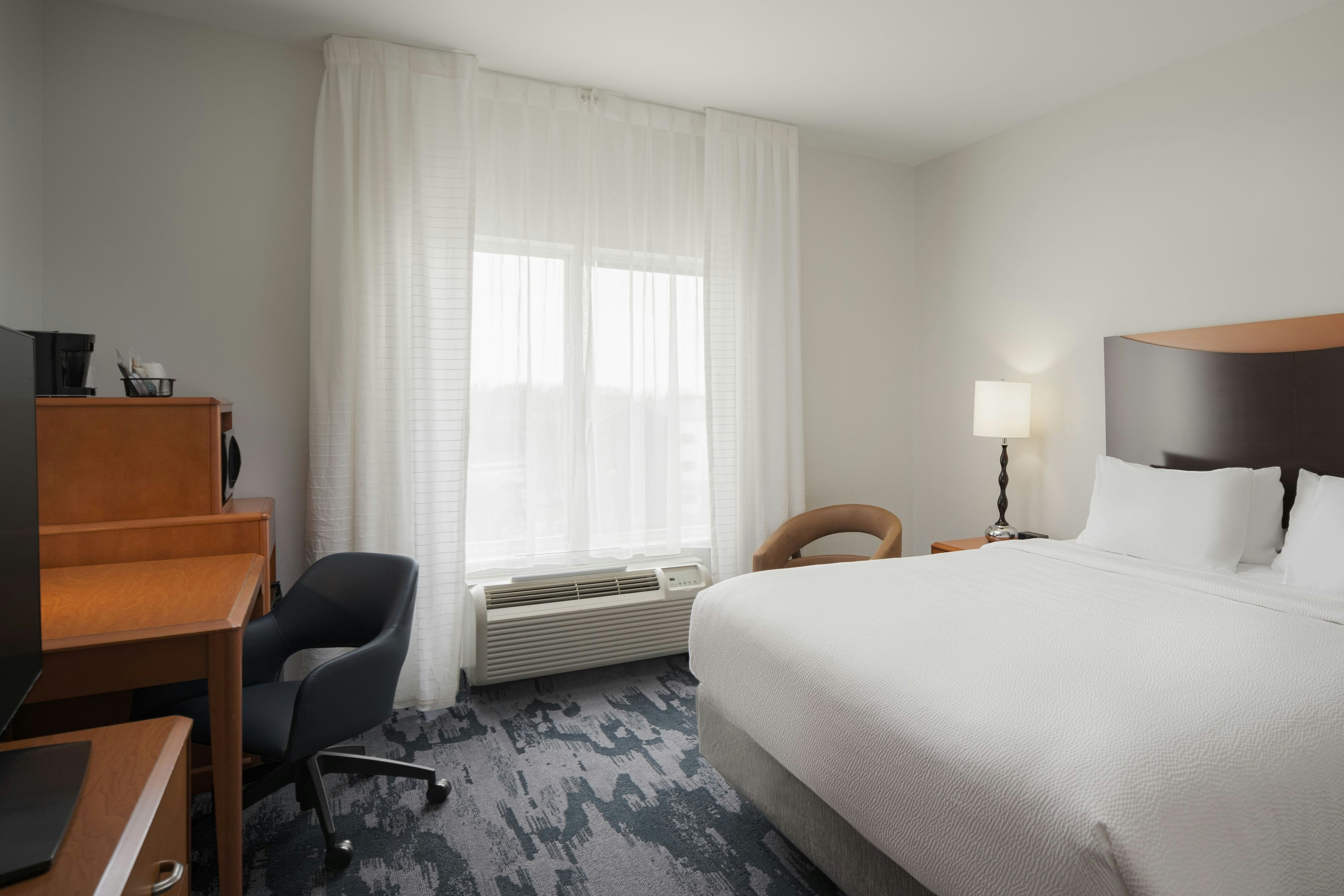 Fairfield by Marriott Inn & Suites Louisville East